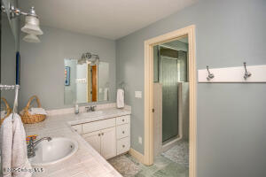 187 Monroe Property Photo 18