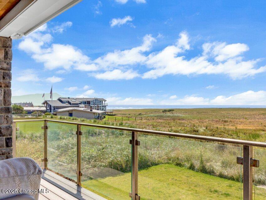 1398 N Ocean Avenue Property Photo 11