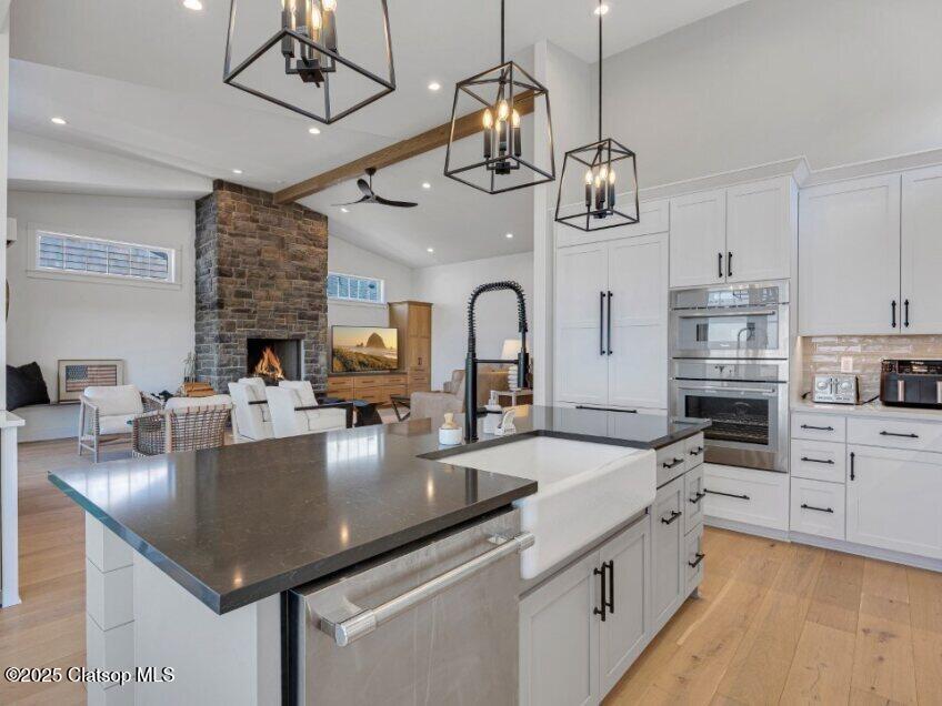 1398 N Ocean Avenue Property Photo 13