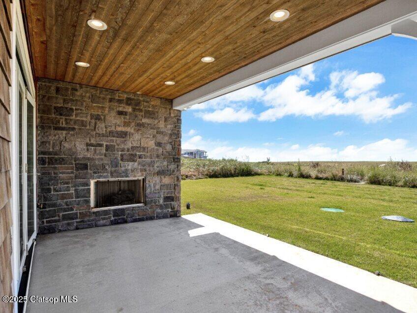 1398 N Ocean Avenue Property Photo 33