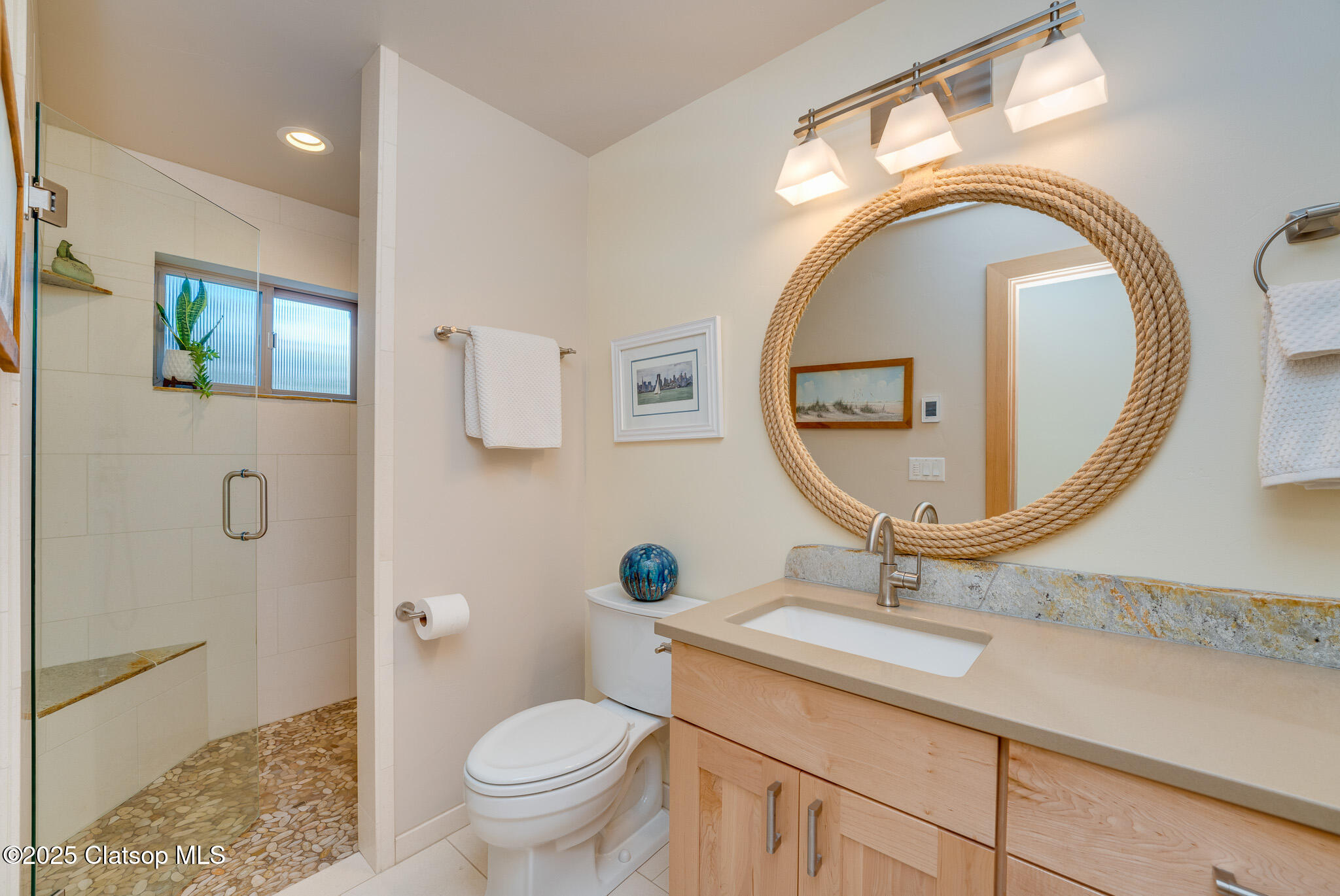412 University Avenue Property Photo 20