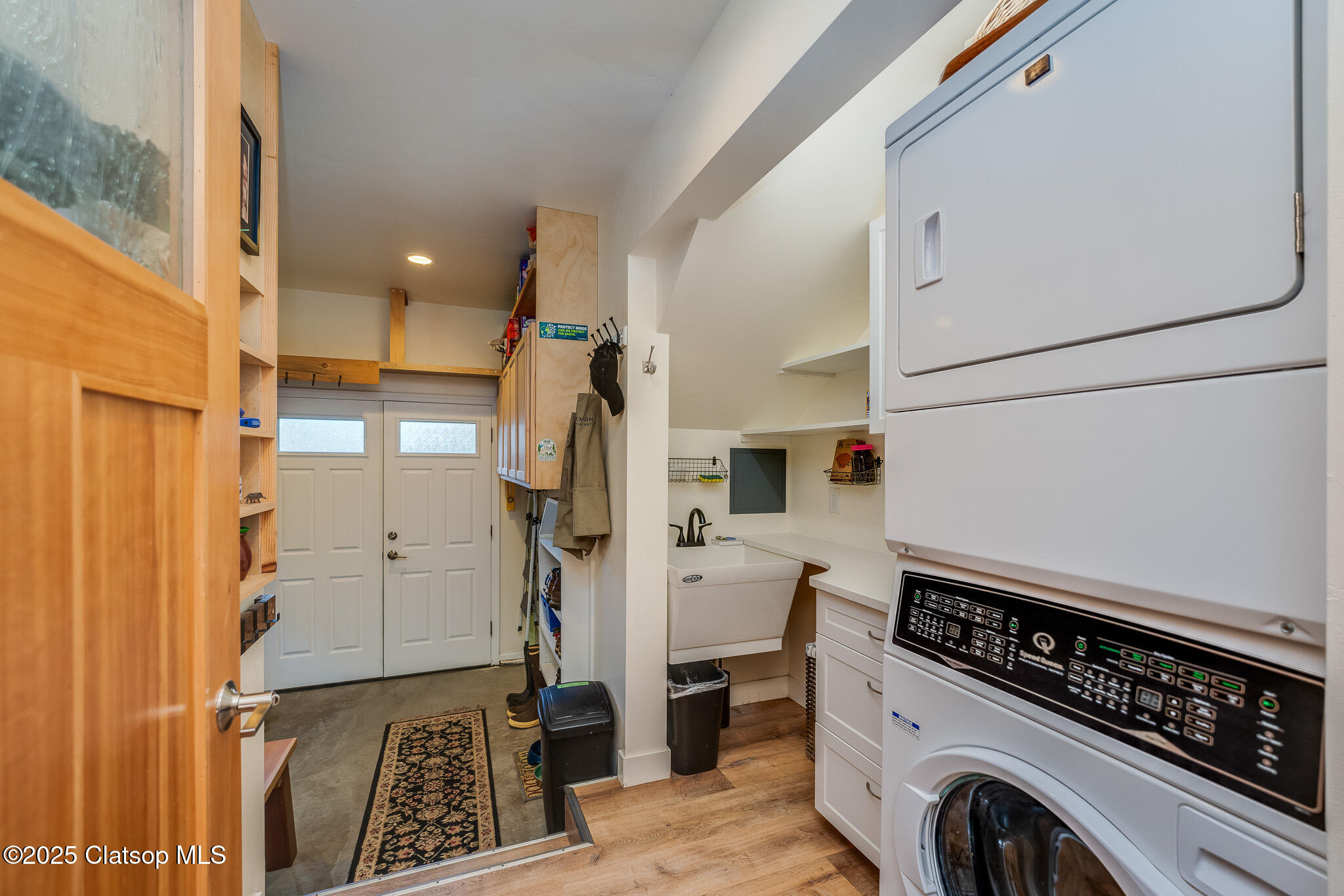 412 University Avenue Property Photo 43