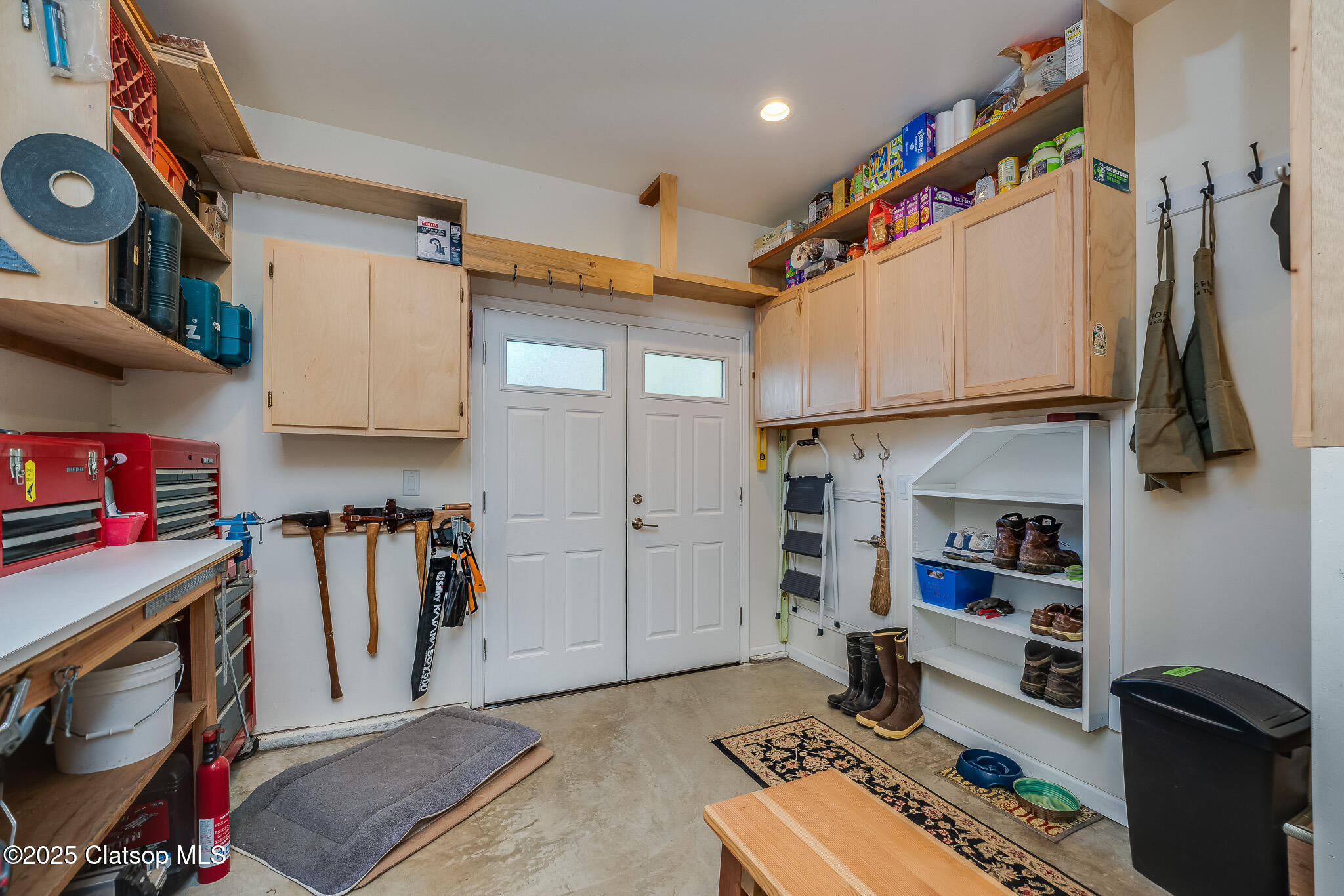 412 University Avenue Property Photo 44