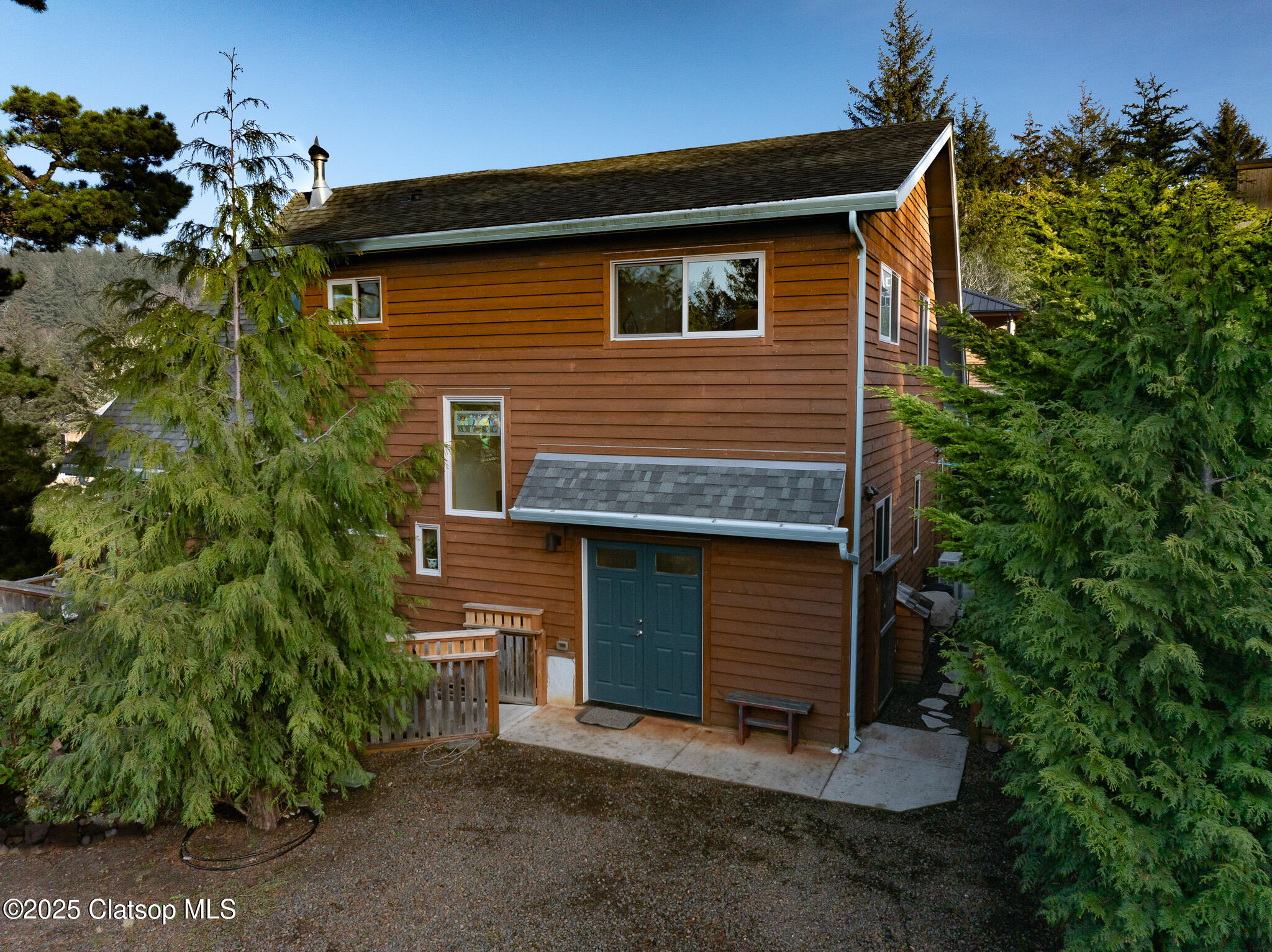 412 University Avenue Property Photo 46