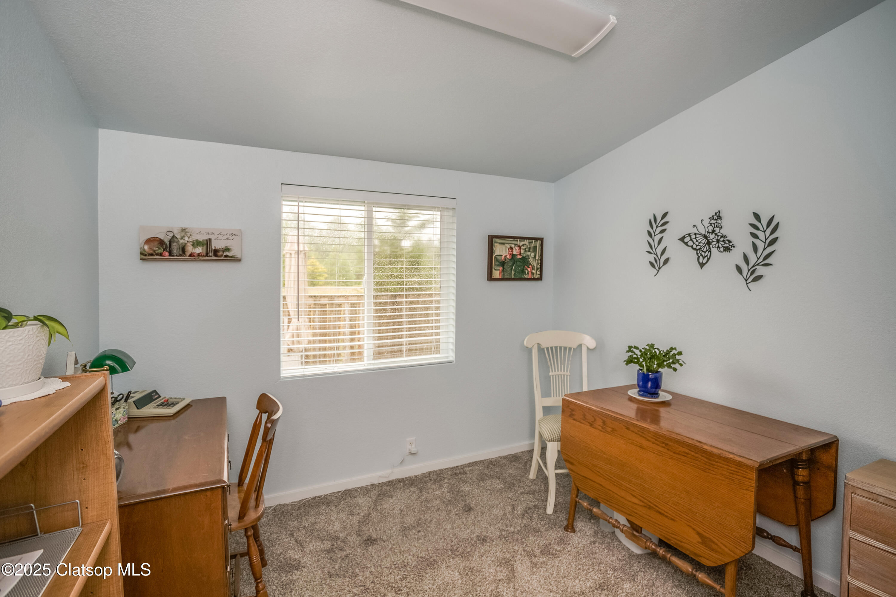 1100 Nw Warrenton Dr Property Photo 12