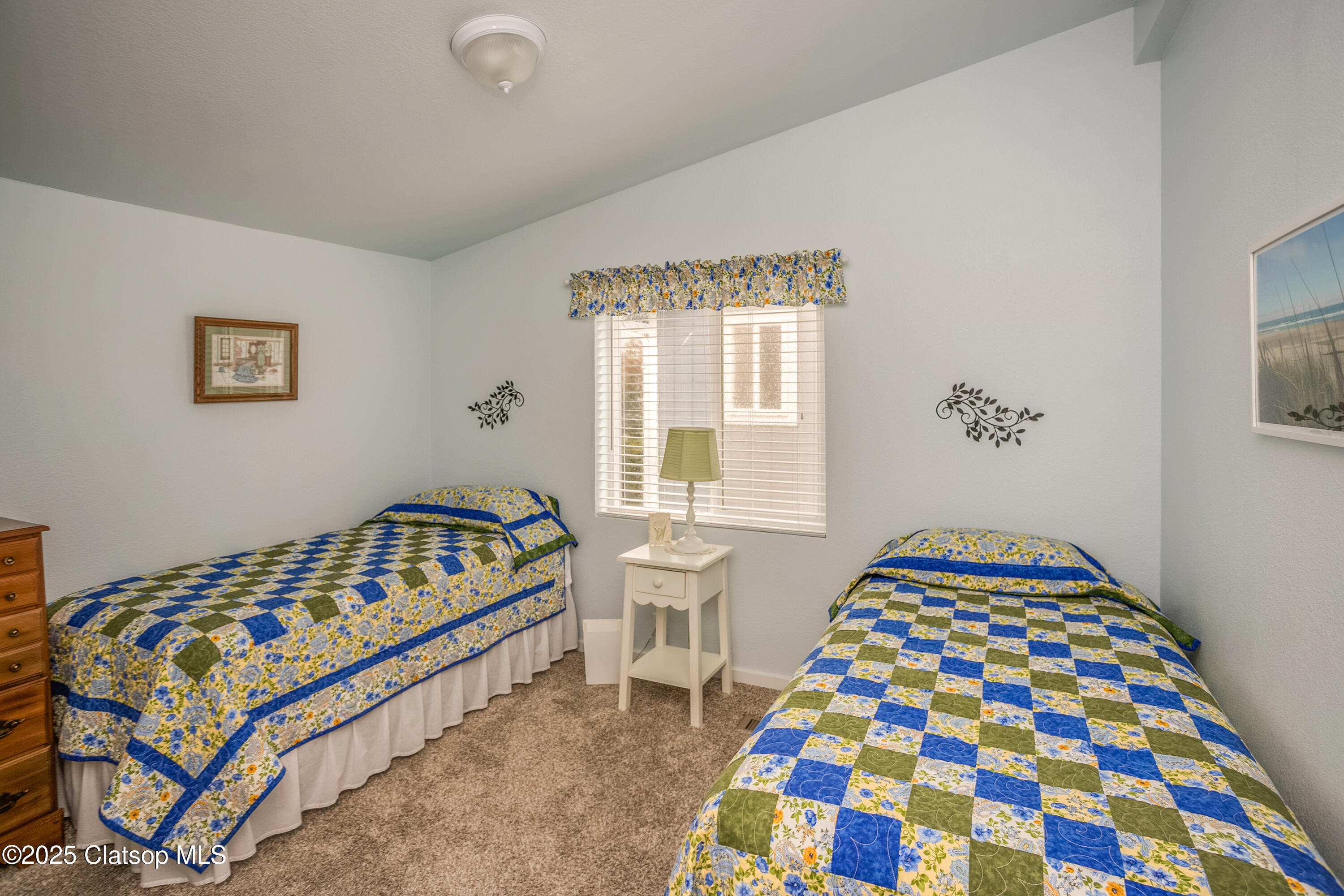 1100 Nw Warrenton Dr Property Photo 13