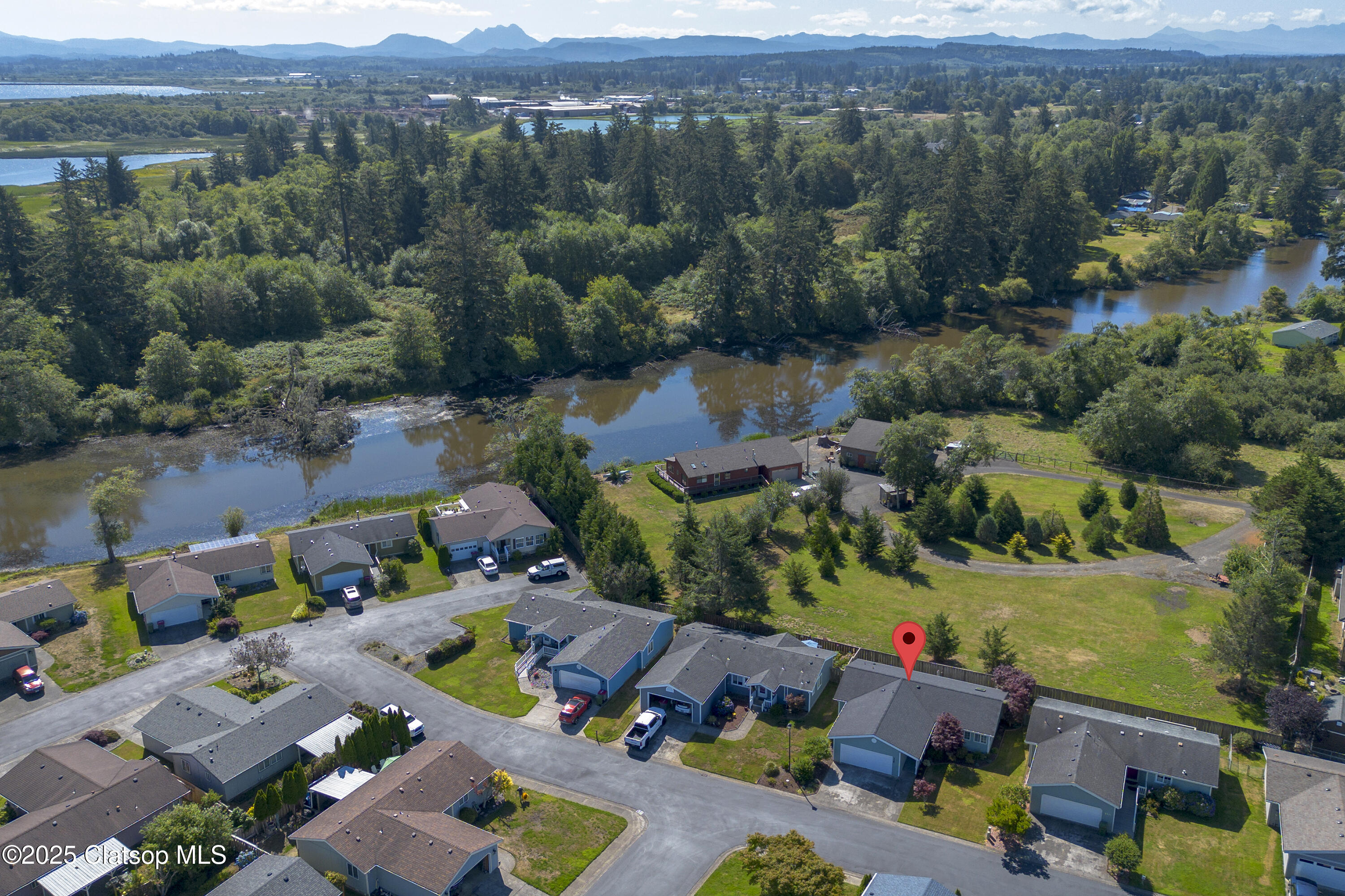 1100 Nw Warrenton Dr Property Photo 21