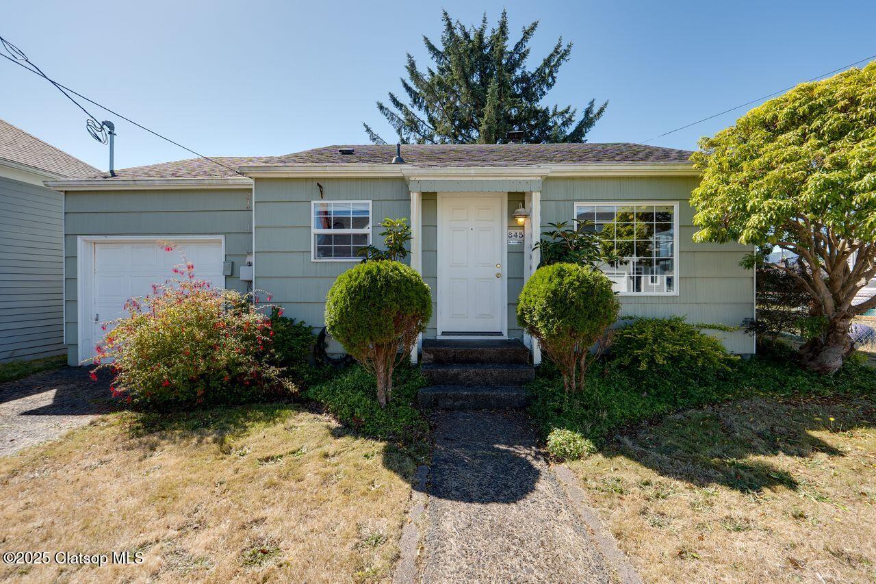 845 9th Avenue Property Photo 1