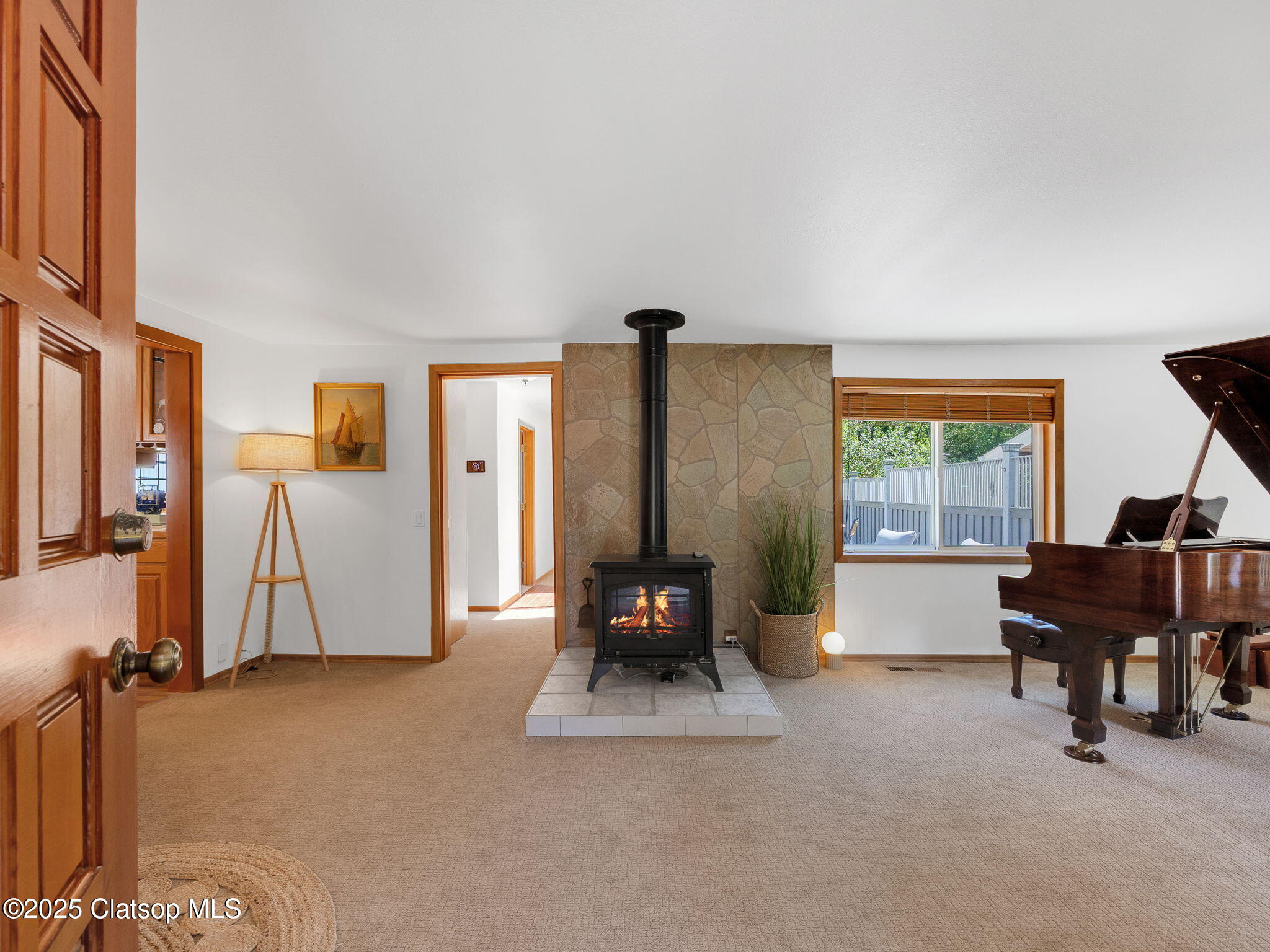 715 N Laurel Street Property Photo 12