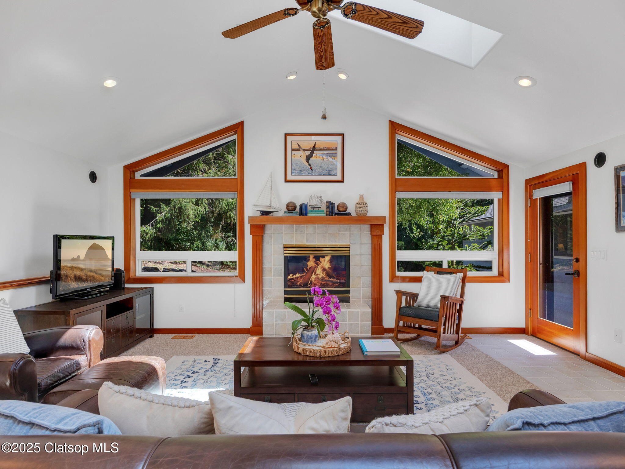 715 N Laurel Street Property Photo 25