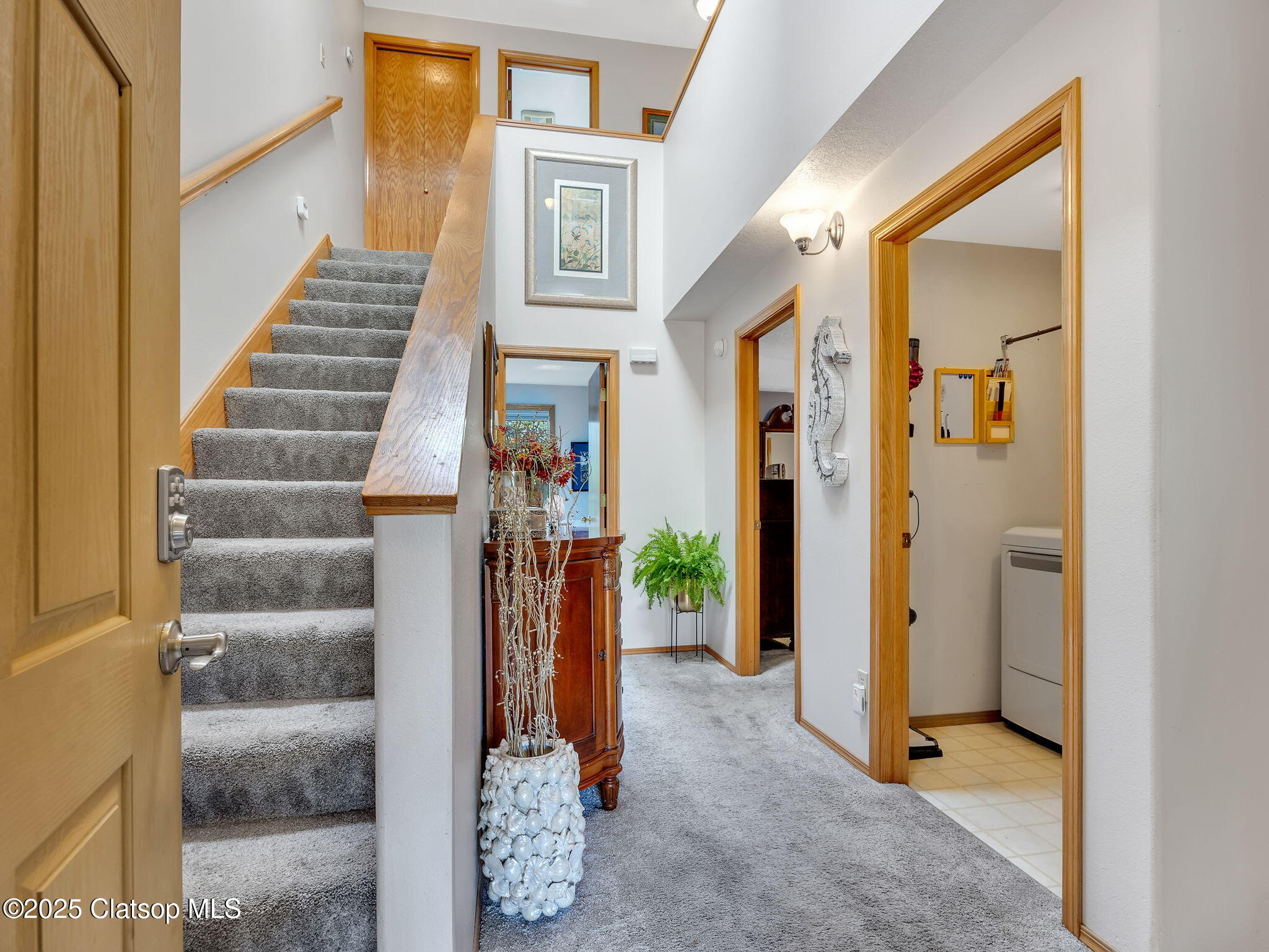 315 N Chinook Street Property Photo 3