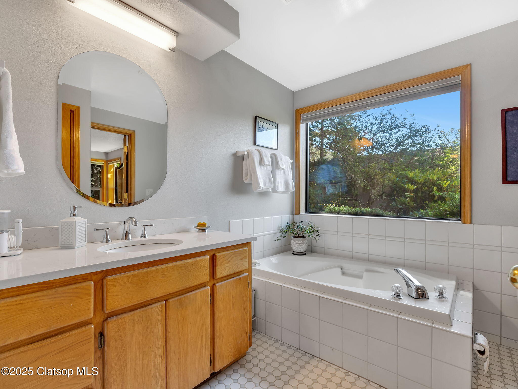 315 N Chinook Street Property Photo 28