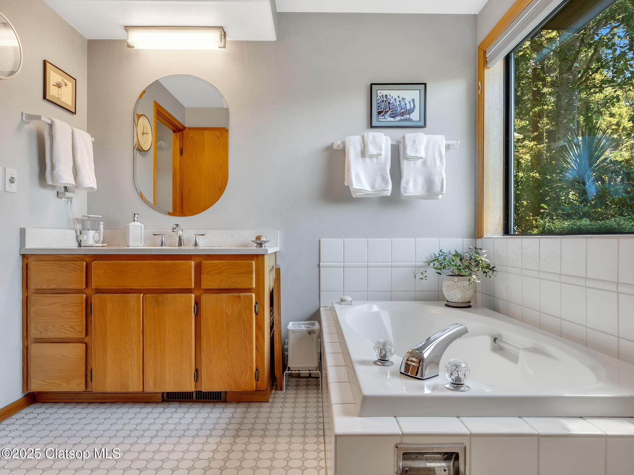 315 N Chinook Street Property Photo 29