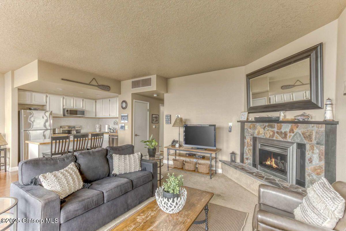 475 S Prom Property Photo 5