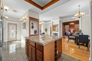 584 8th Street Property Photo 11