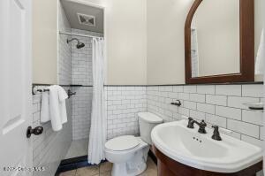 584 8th Street Property Photo 26