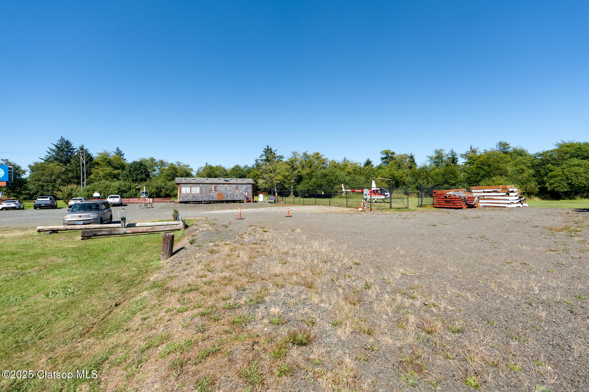 2665 S Roosevelt Drive Property Photo 7