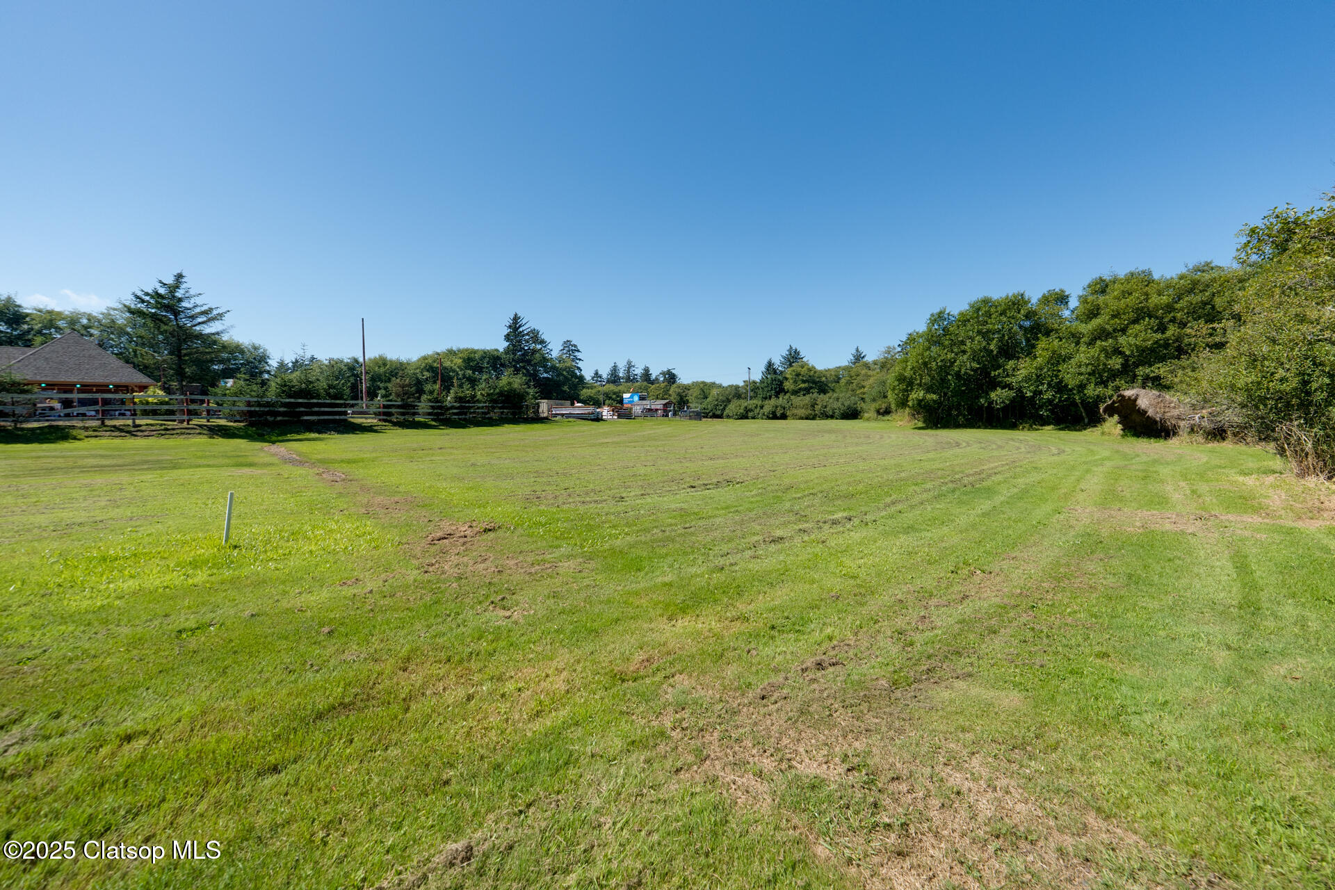 2665 S Roosevelt Drive Property Photo 23