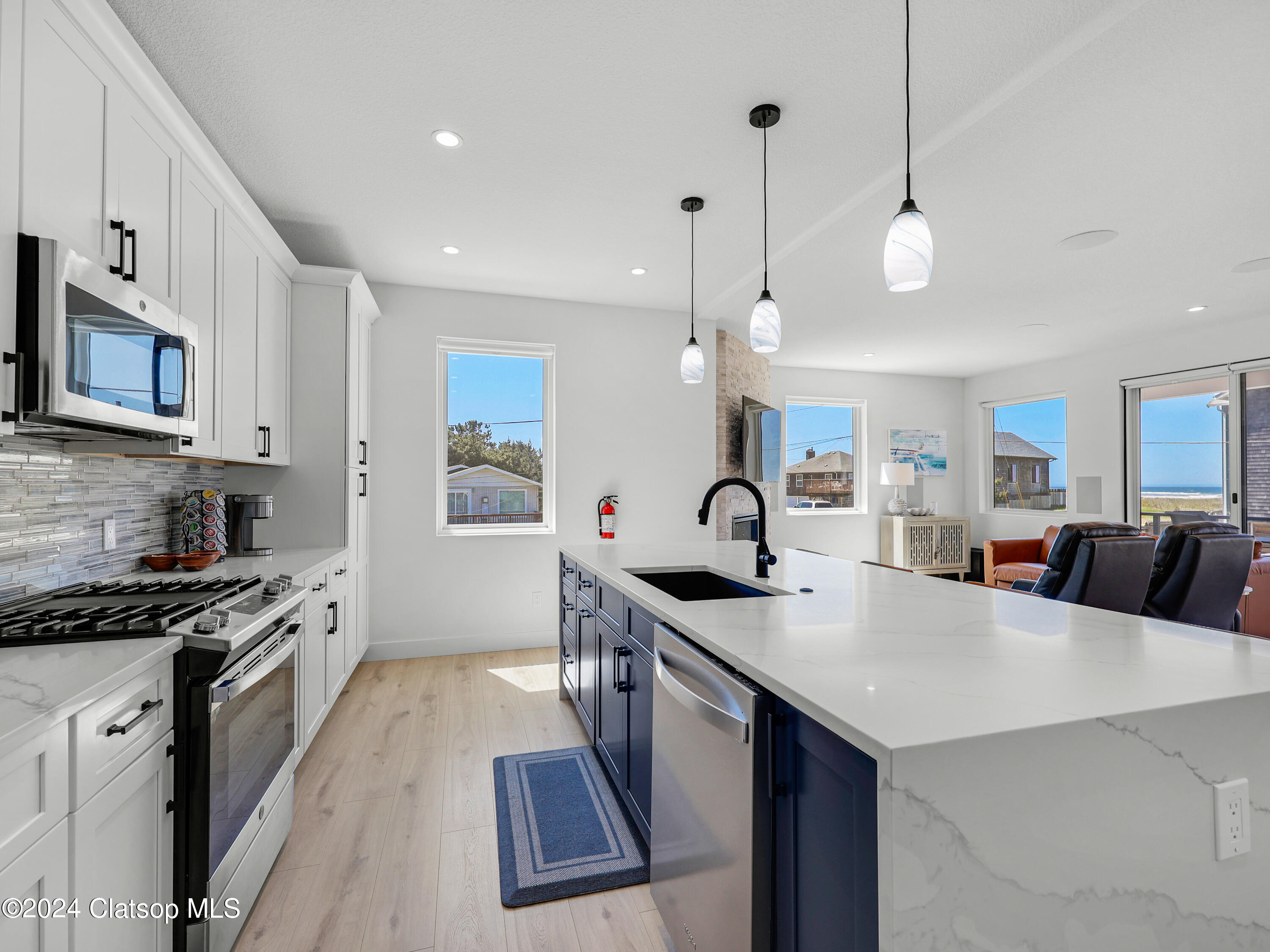 210 15th Avenue Property Photo 13