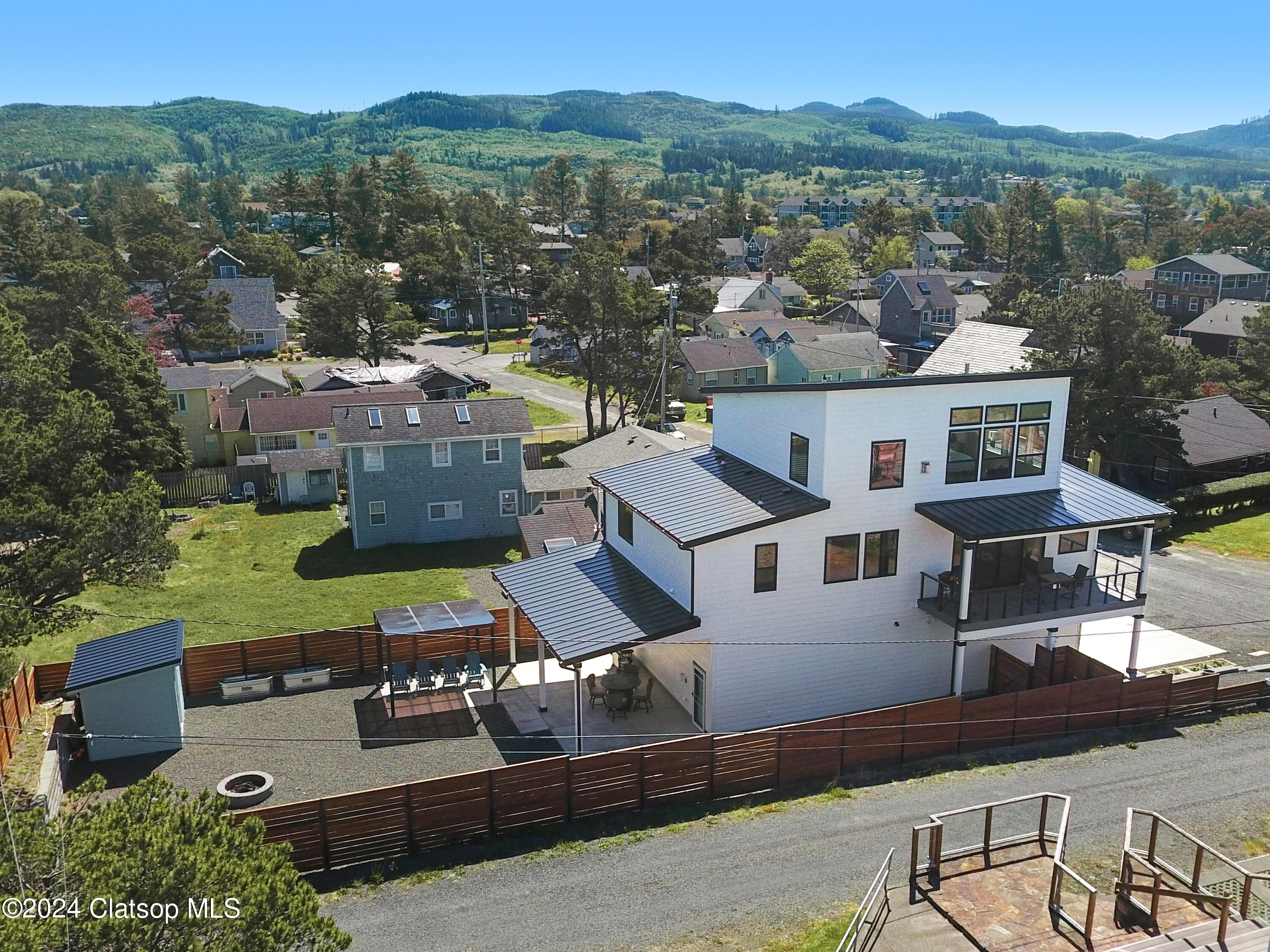 210 15th Avenue Property Photo 48