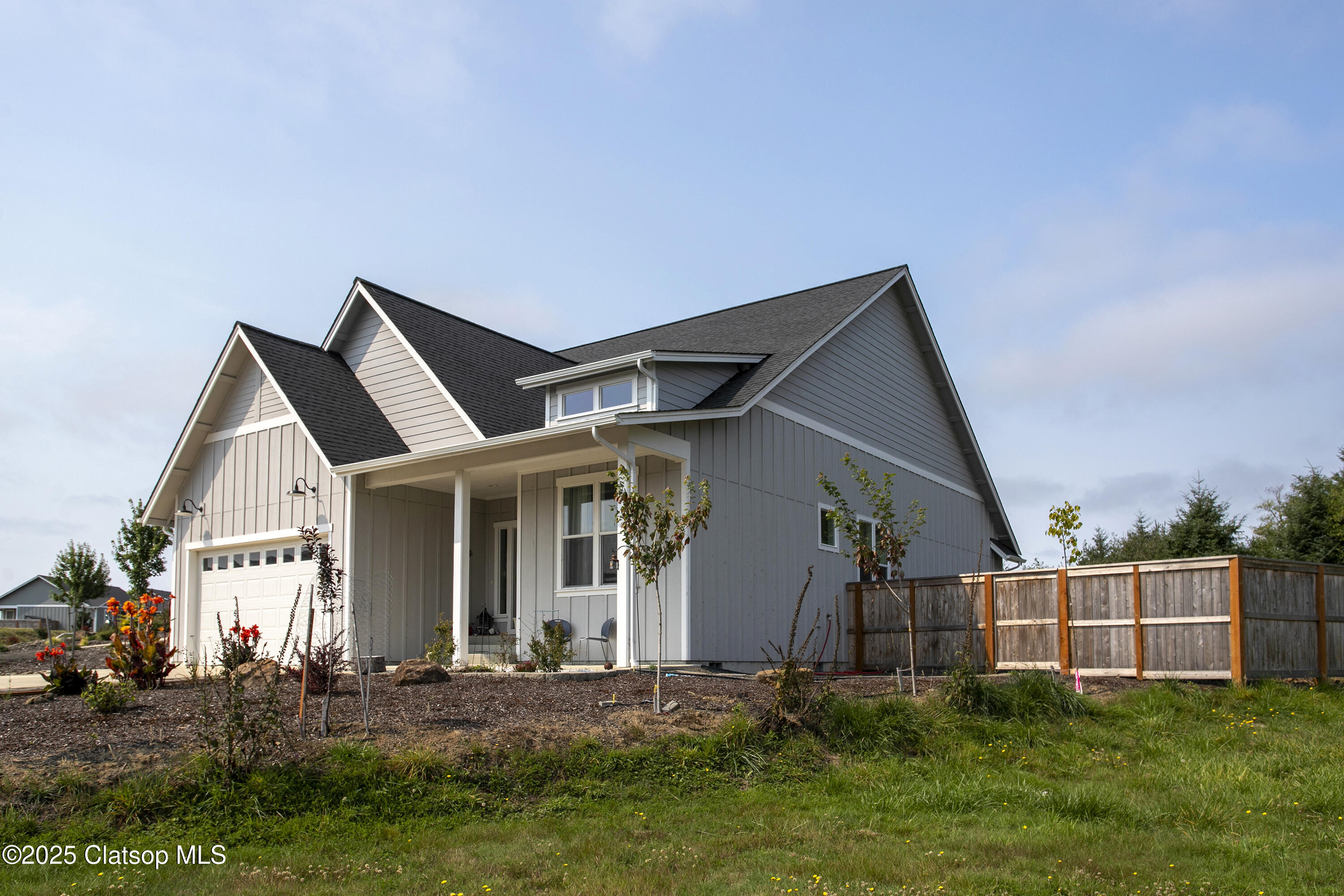 1190 Bugle Avenue Property Photo 2