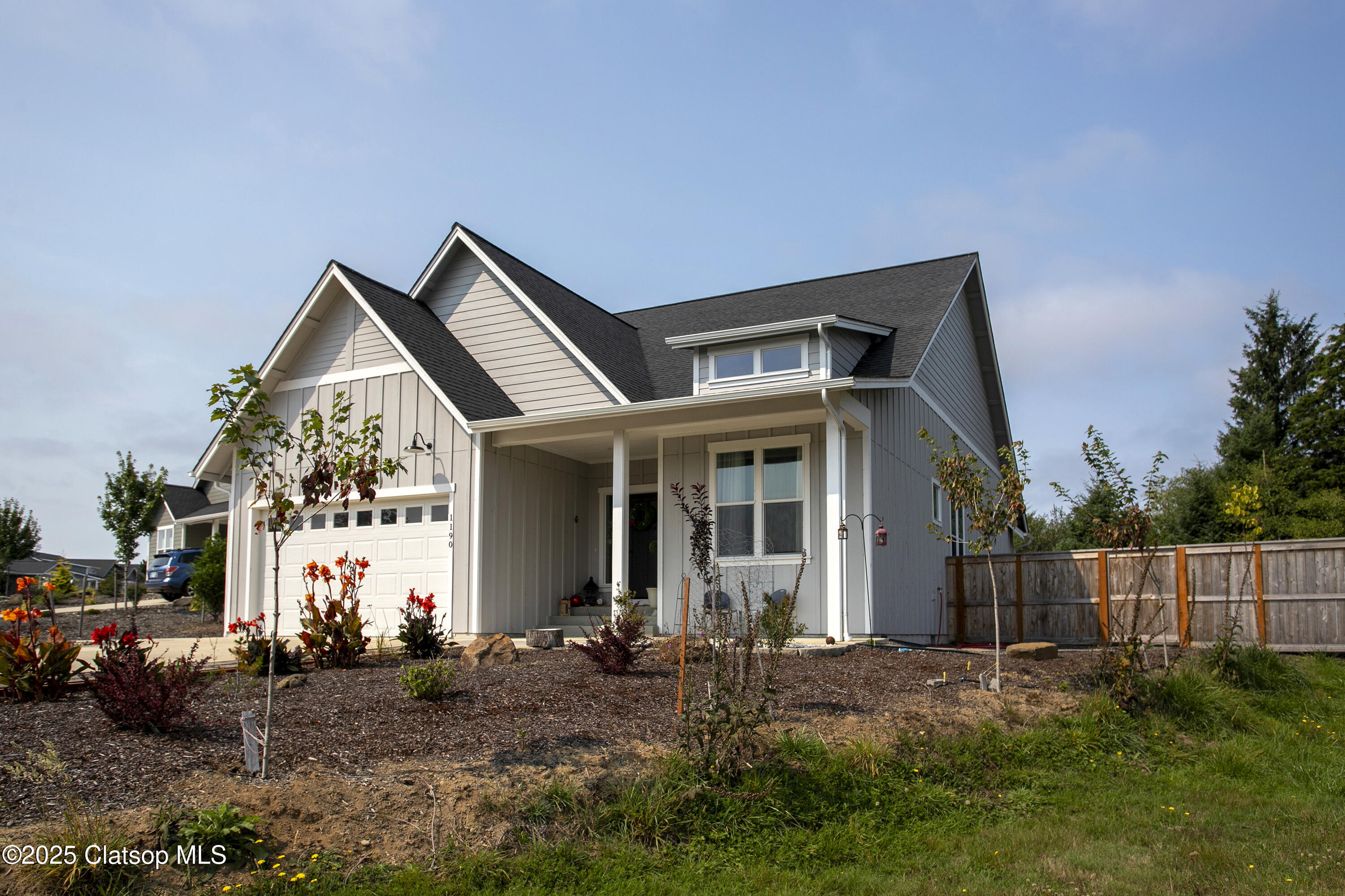 1190 Bugle Avenue Property Photo 3