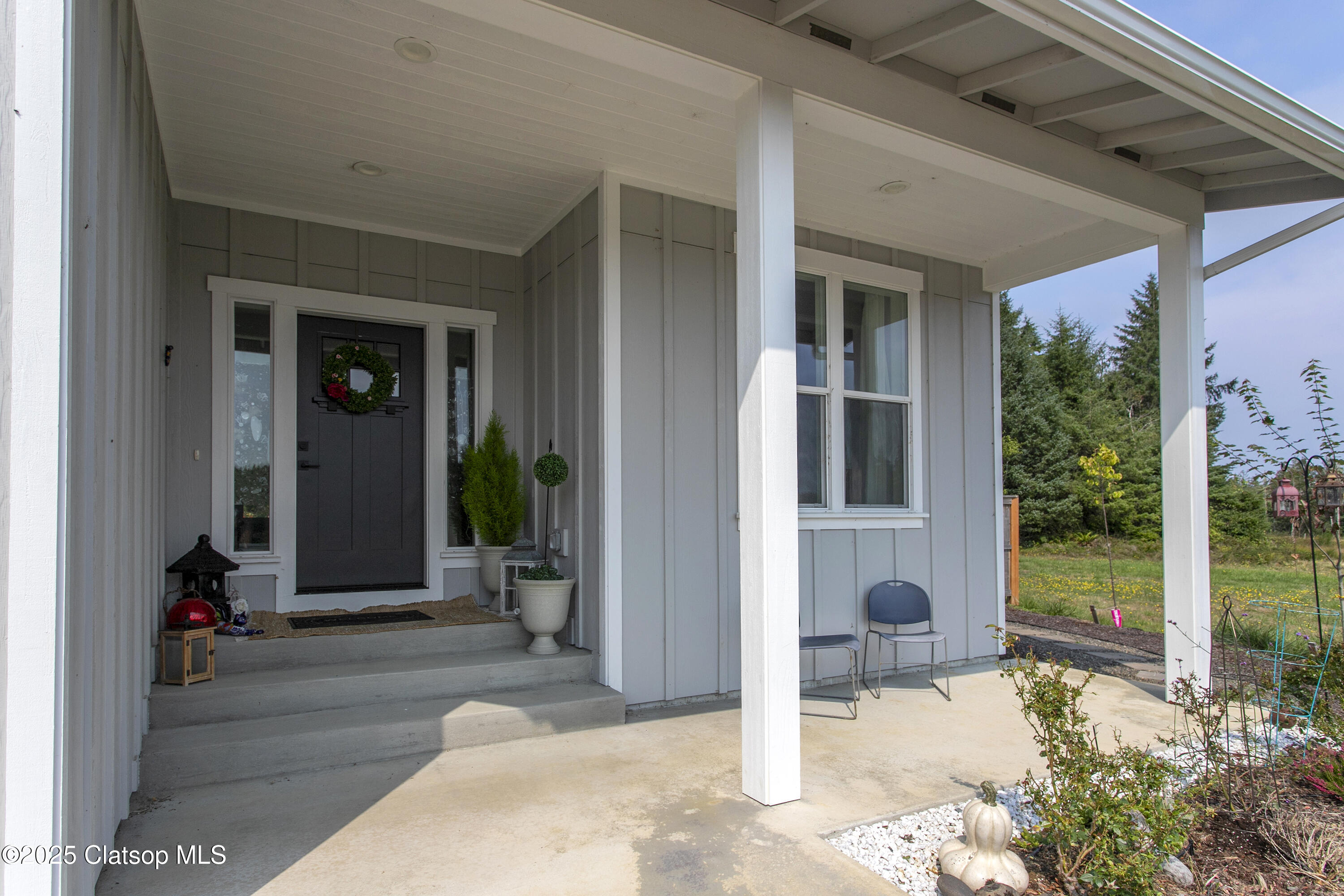 1190 Bugle Avenue Property Photo 4