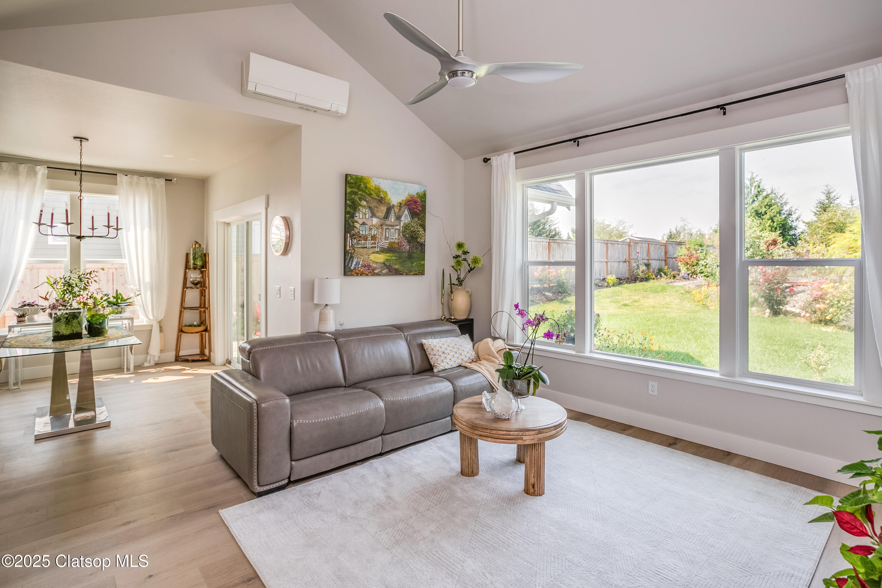 1190 Bugle Avenue Property Photo 12