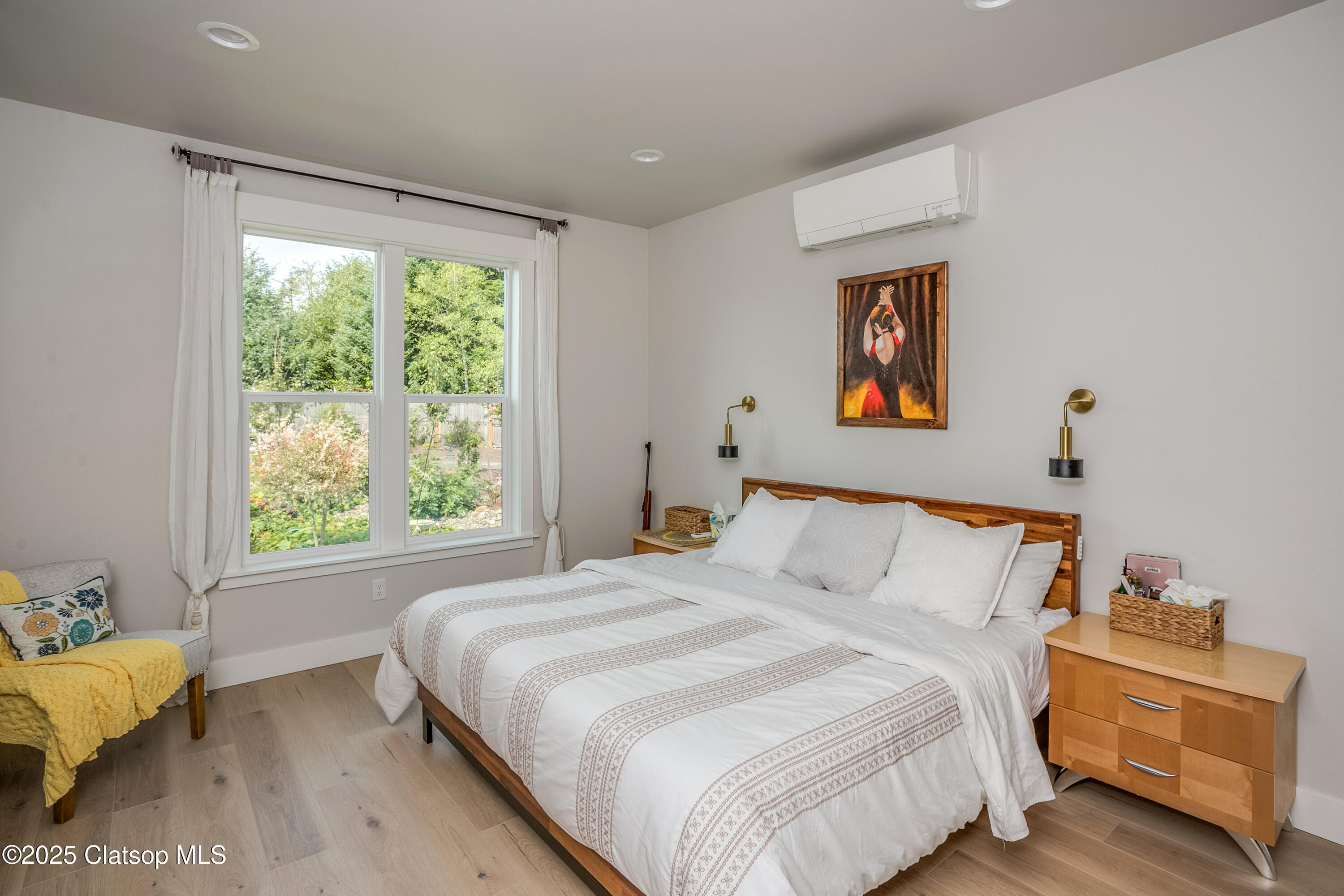 1190 Bugle Avenue Property Photo 14