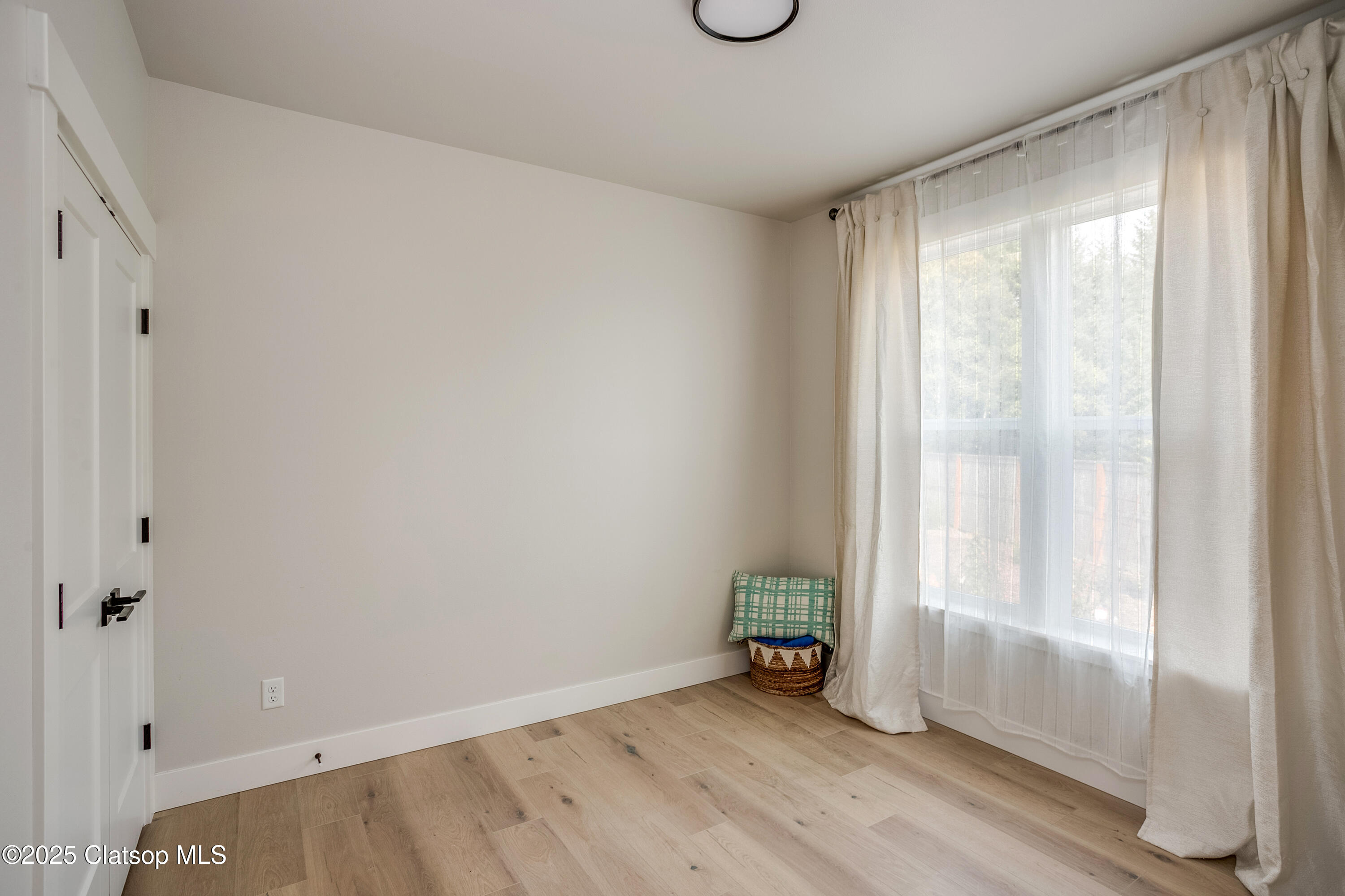 1190 Bugle Avenue Property Photo 18