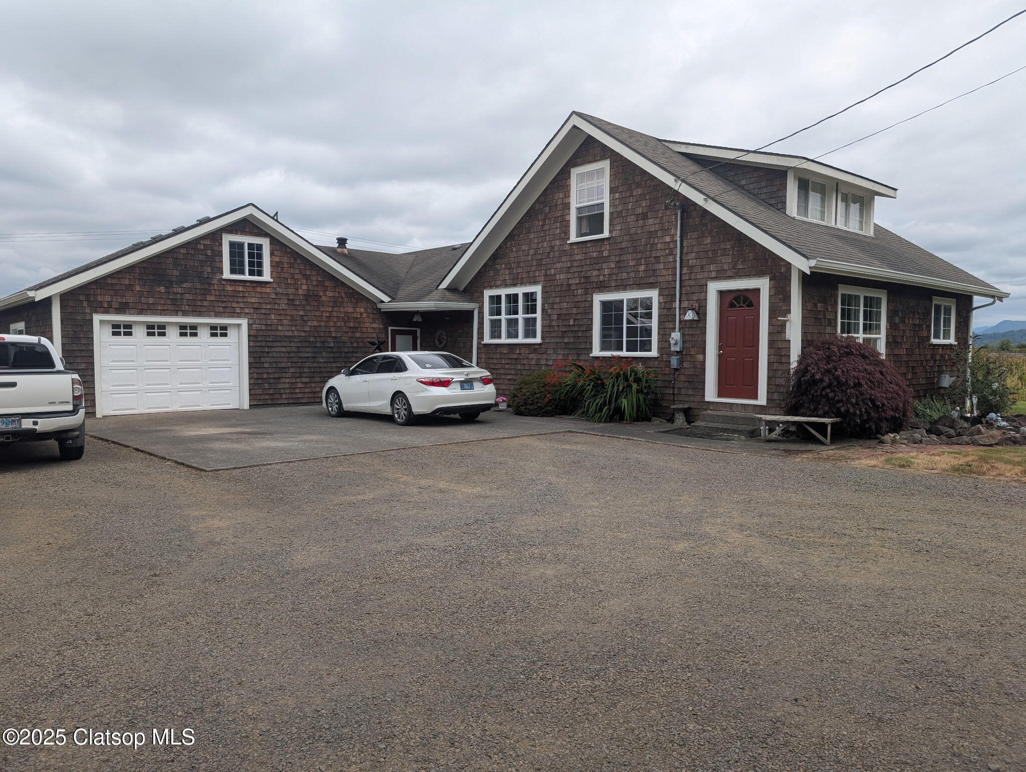 91681 Youngs River Road Property Photo 2