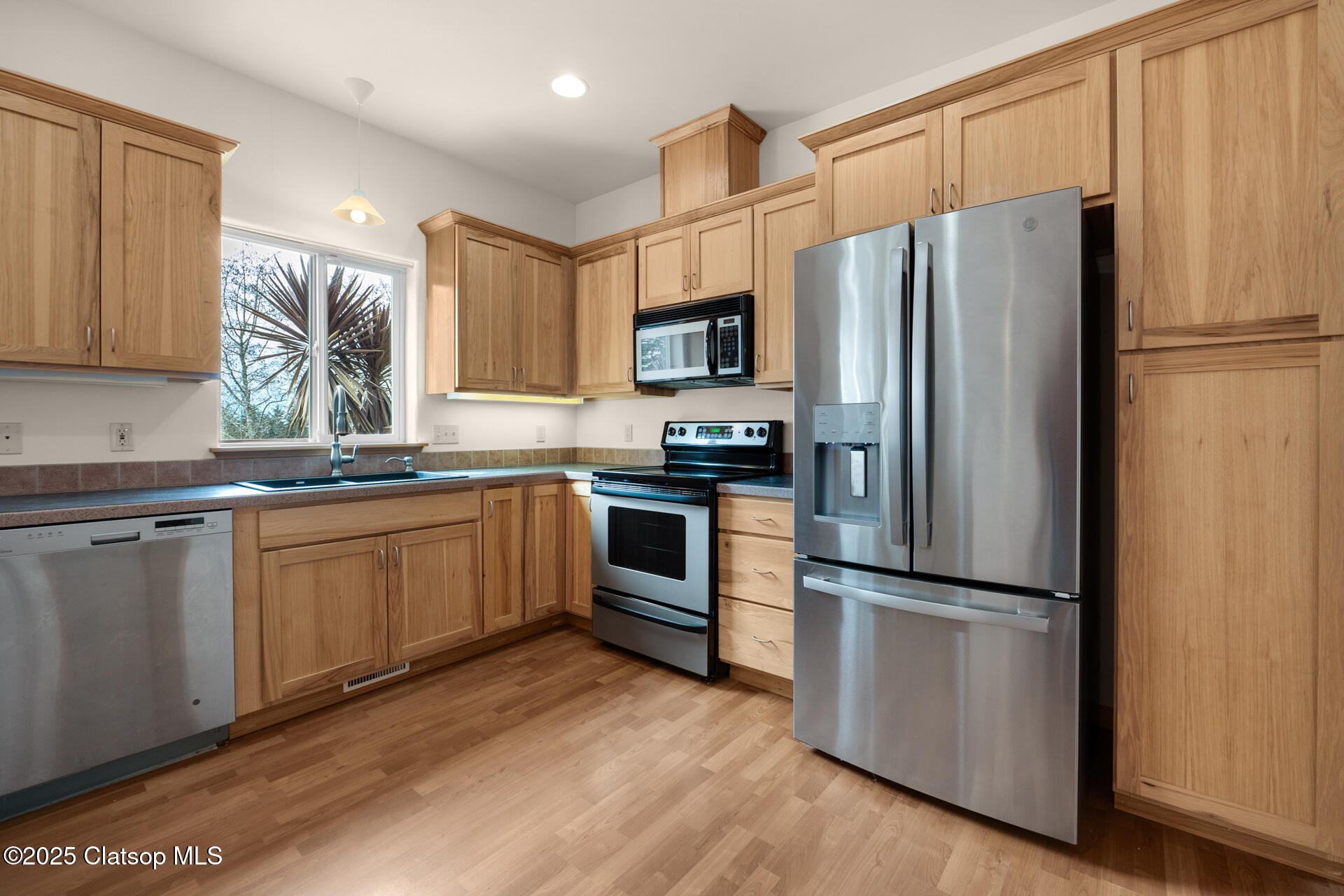 1805 Broadway Street Property Photo 13