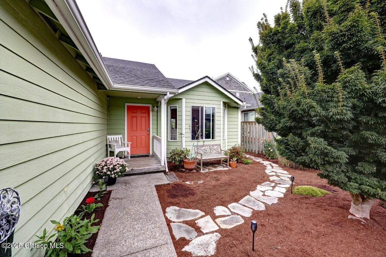 450 9th Avenue Property Photo 1