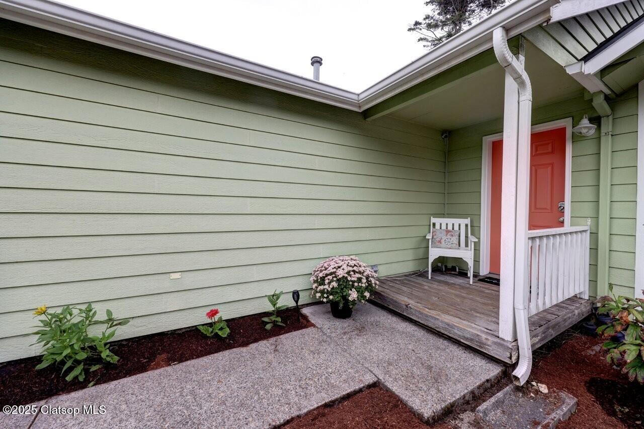 450 9th Avenue Property Photo 5