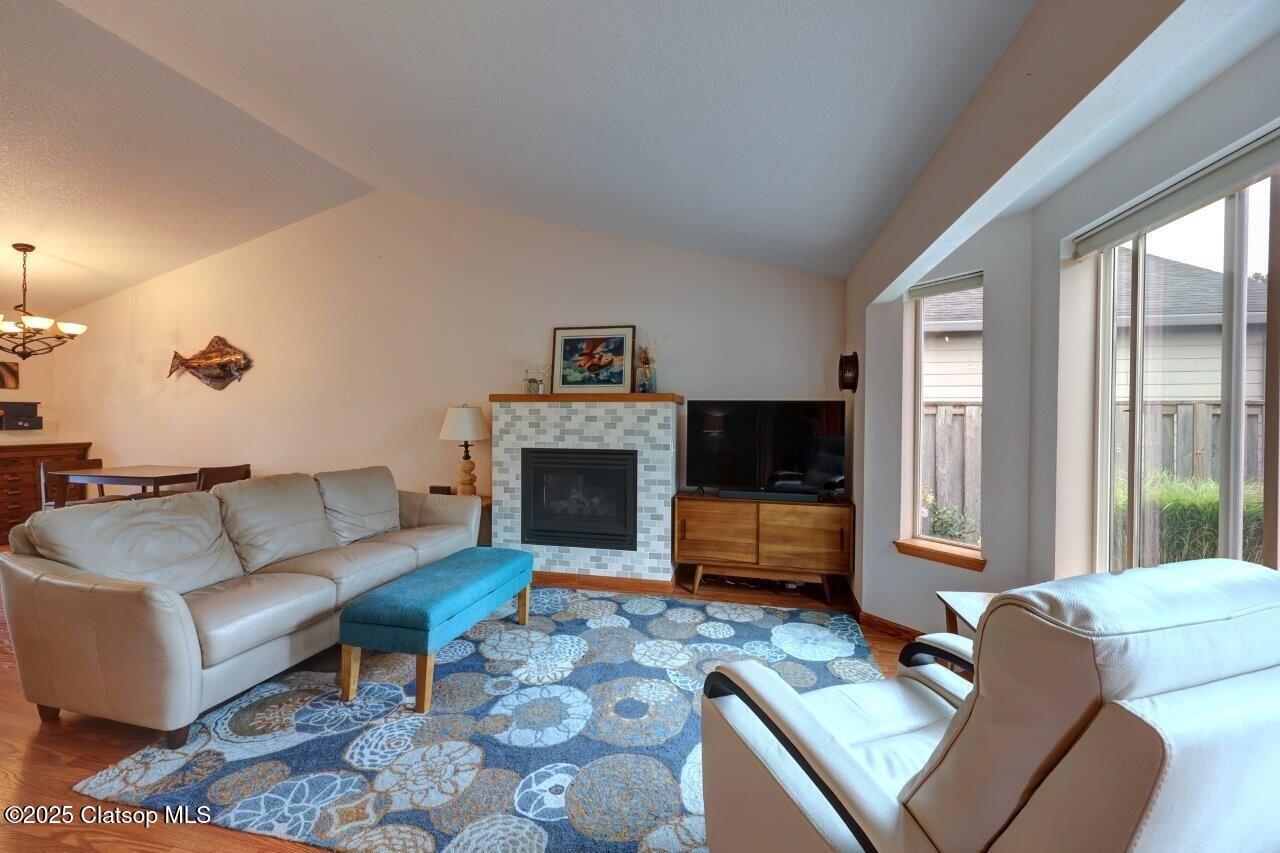 450 9th Avenue Property Photo 8