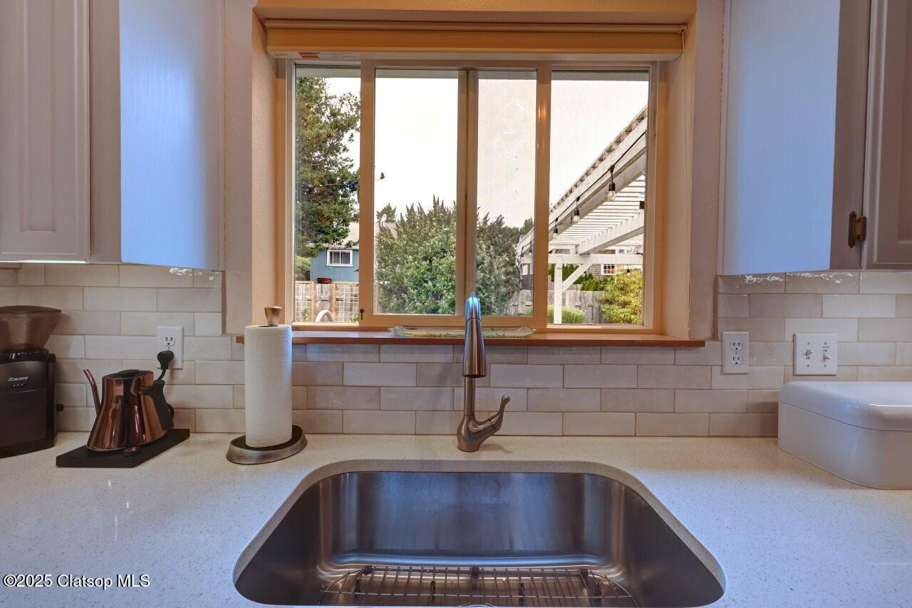 450 9th Avenue Property Photo 15