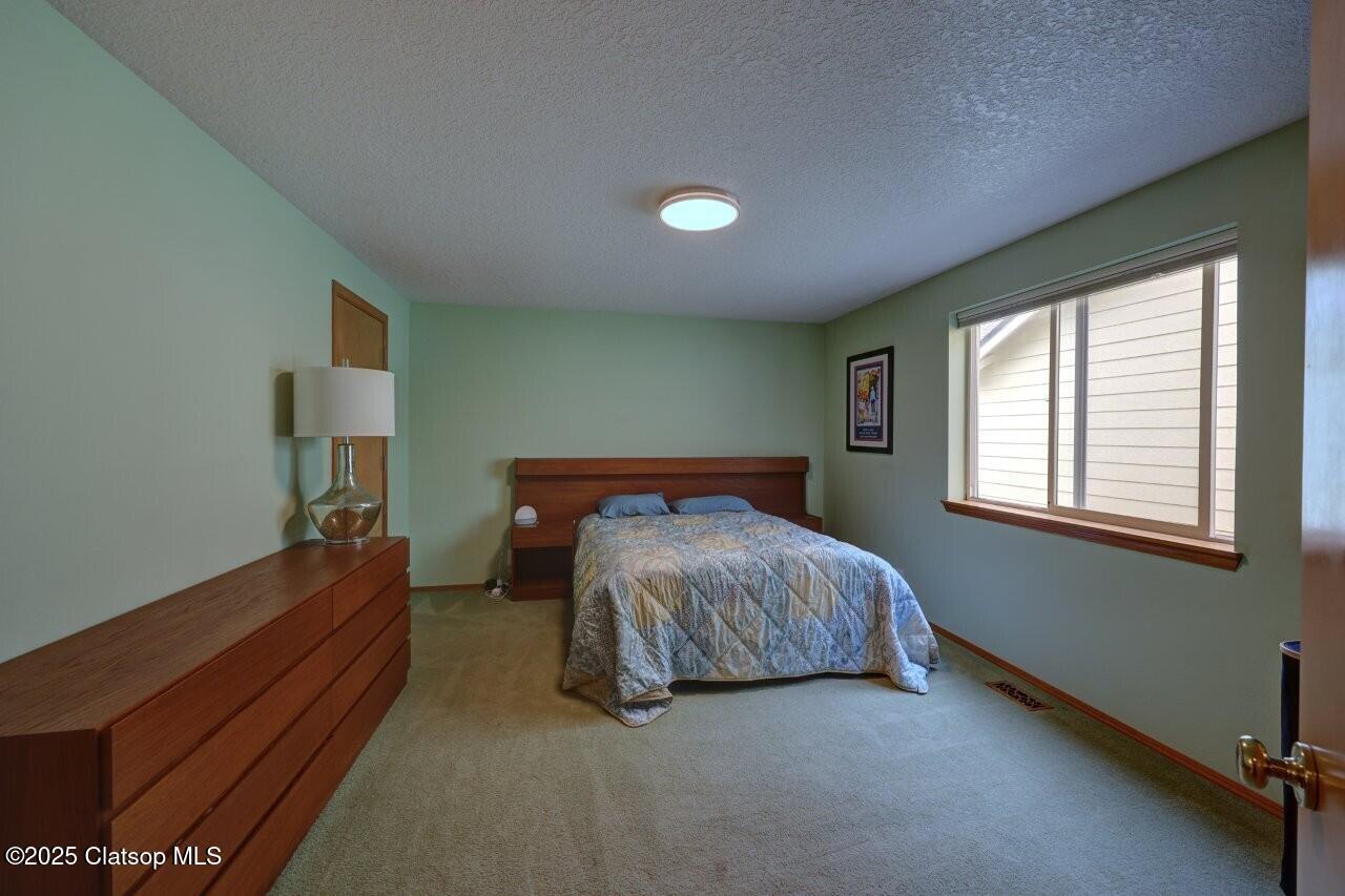 450 9th Avenue Property Photo 23