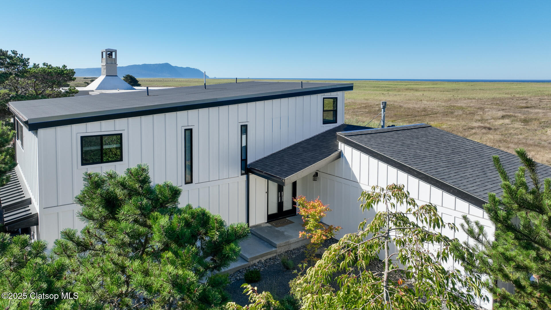 89026 Ocean Drive Property Photo 1