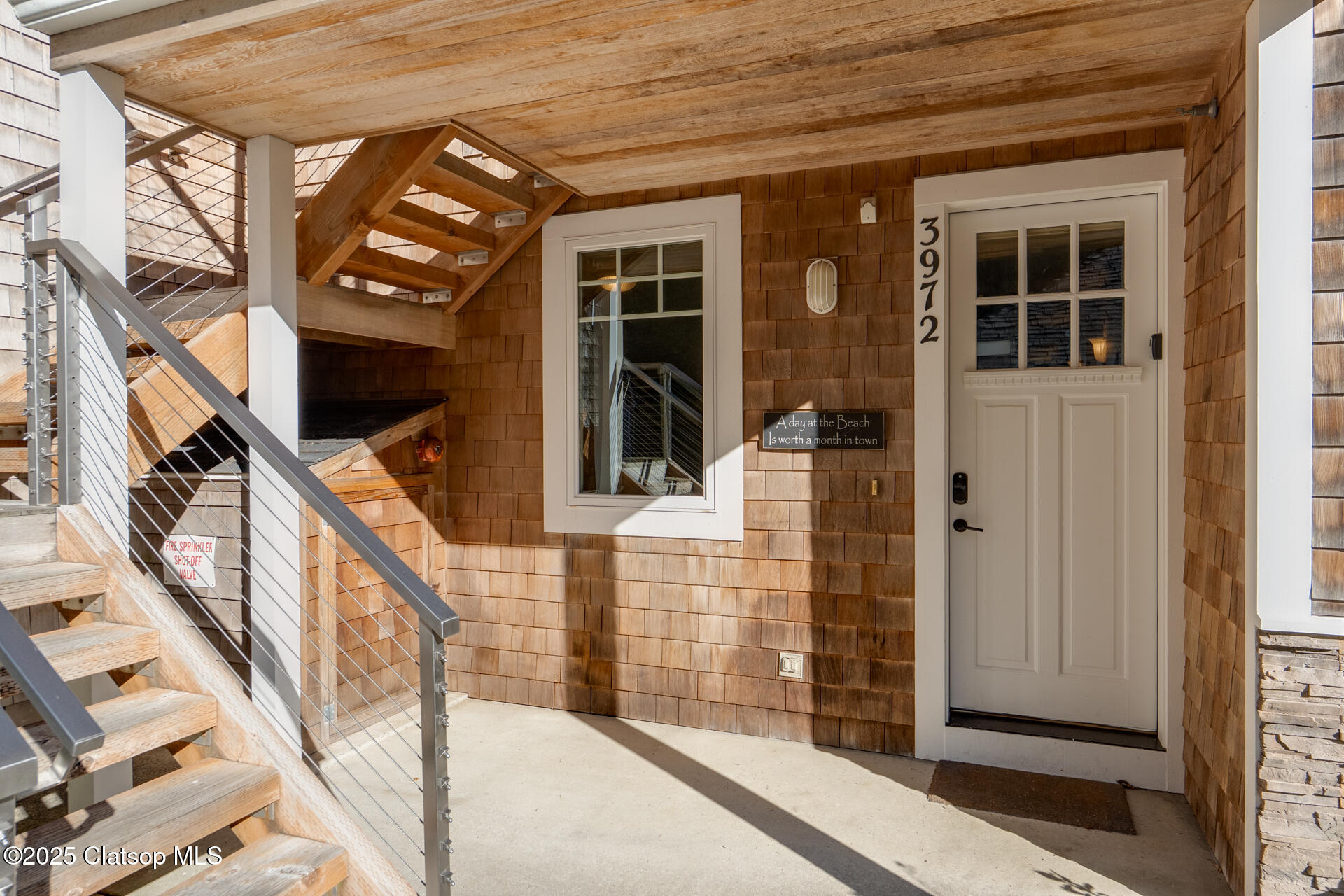 3972 Sunset Boulevard Property Photo 3