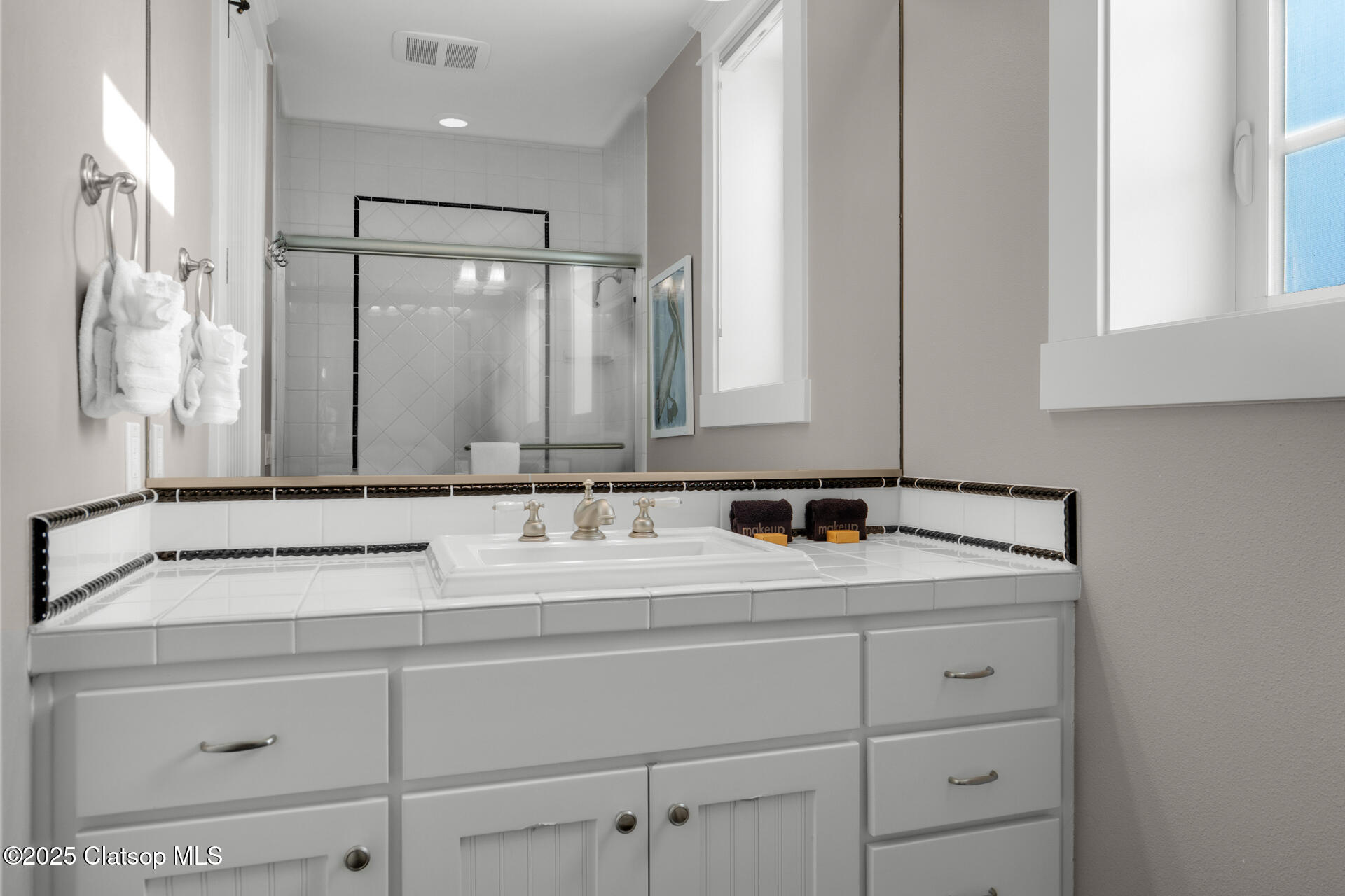 3972 Sunset Boulevard Property Photo 8