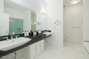 3930 Abbey Ln Property Photo 16