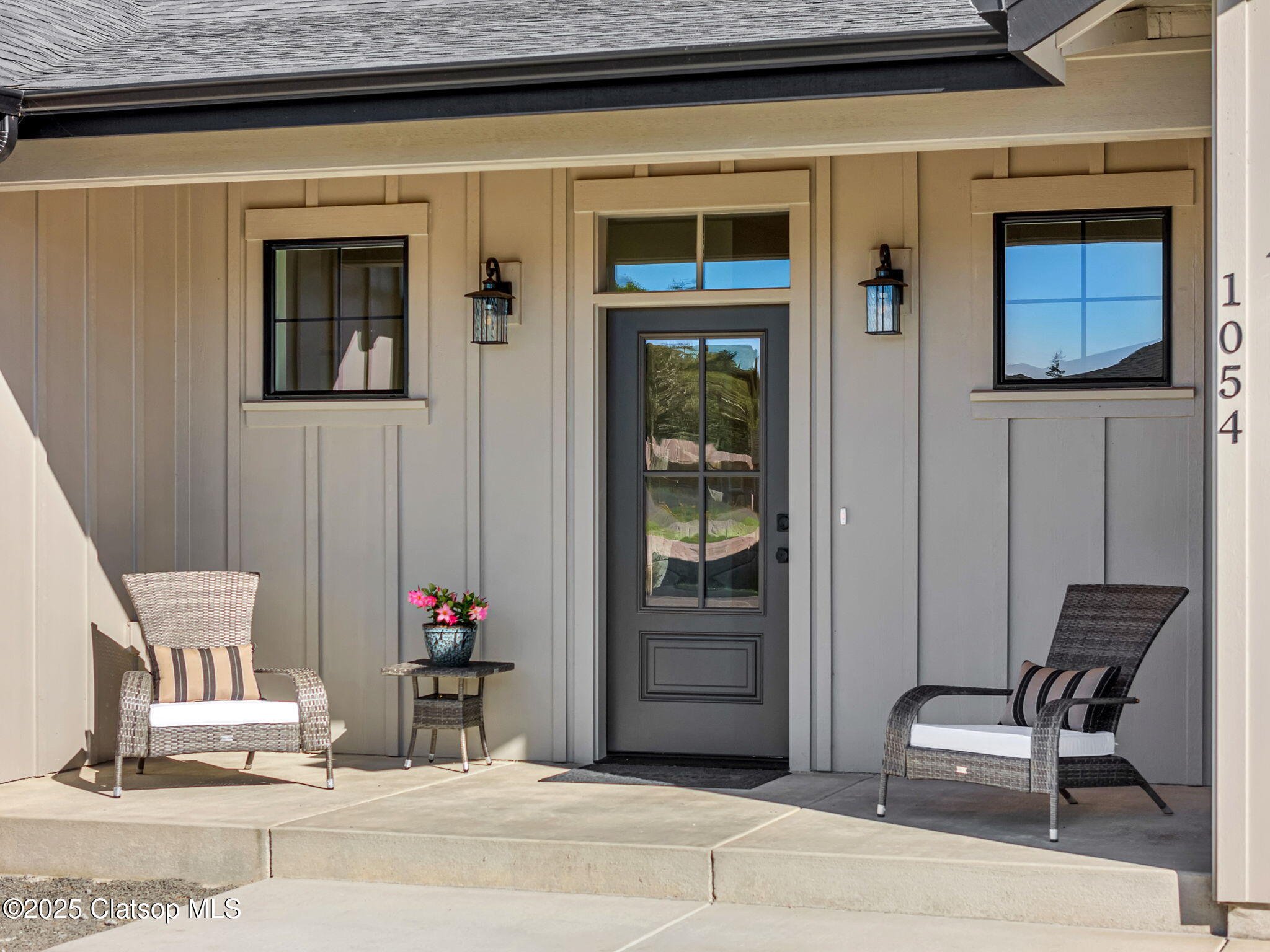 1054 Picture Place Property Photo 4