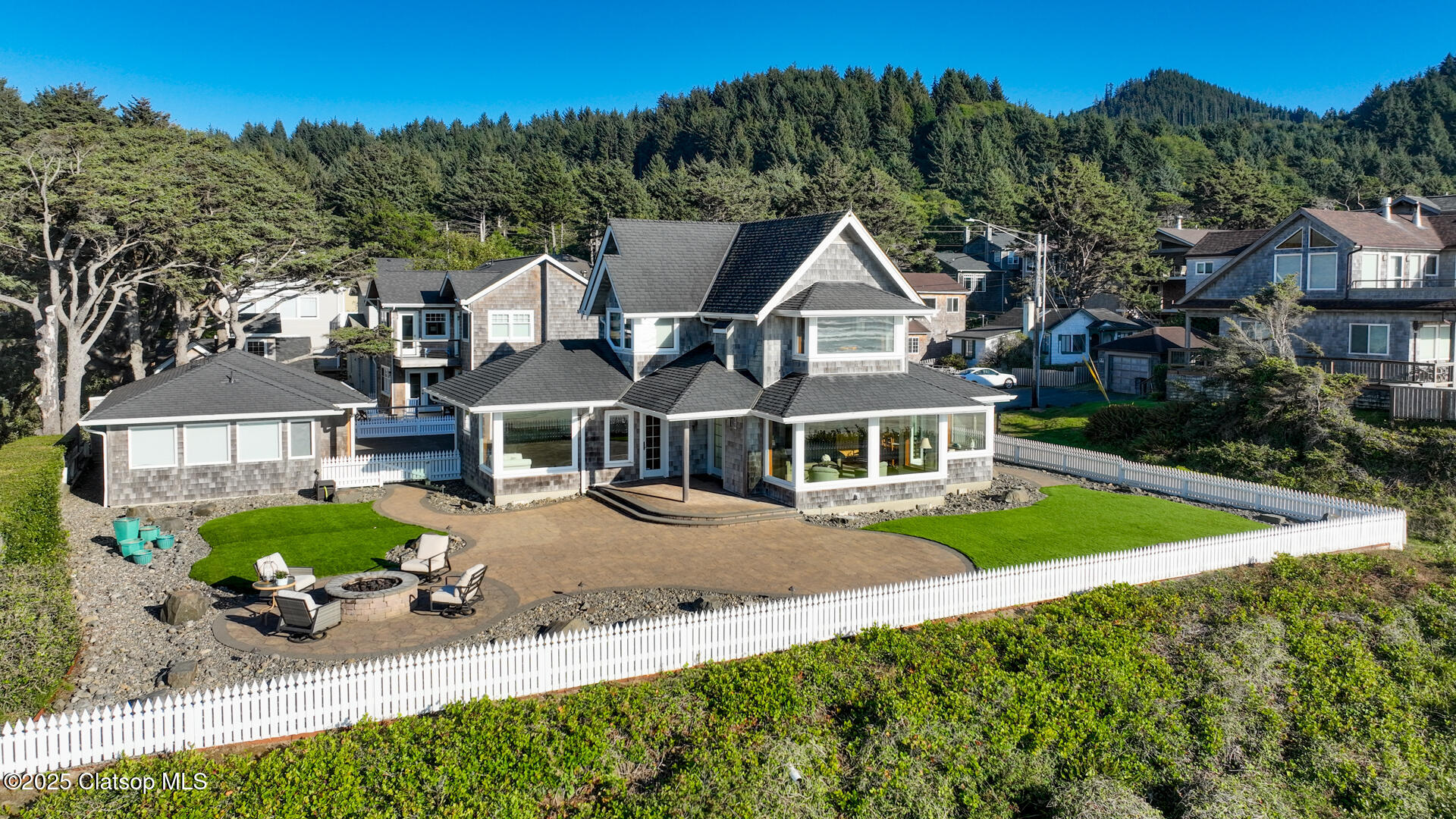 286 Kenai Street Property Photo 4