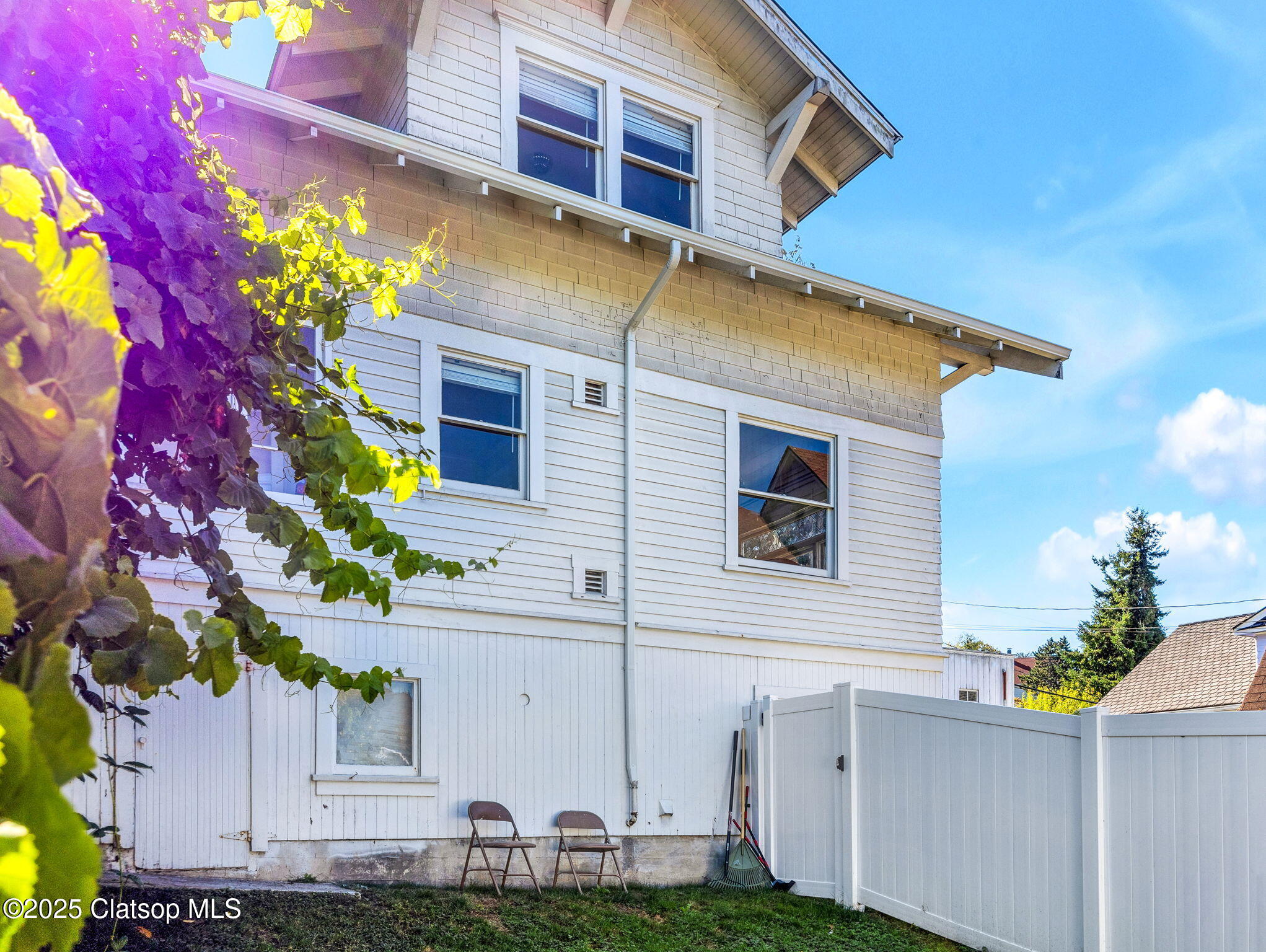 192 W Exchange Street Property Photo 6