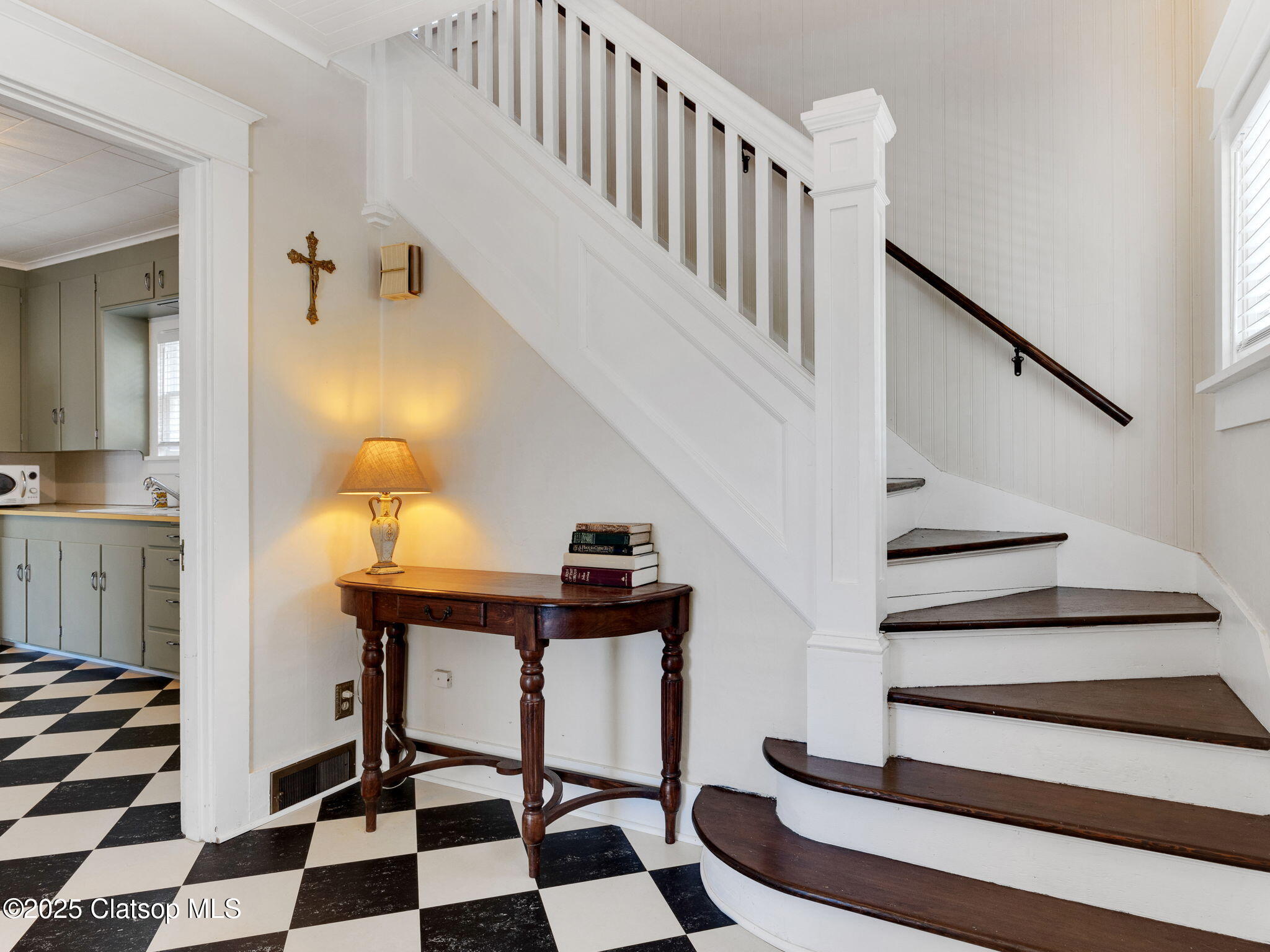 192 W Exchange Street Property Photo 13