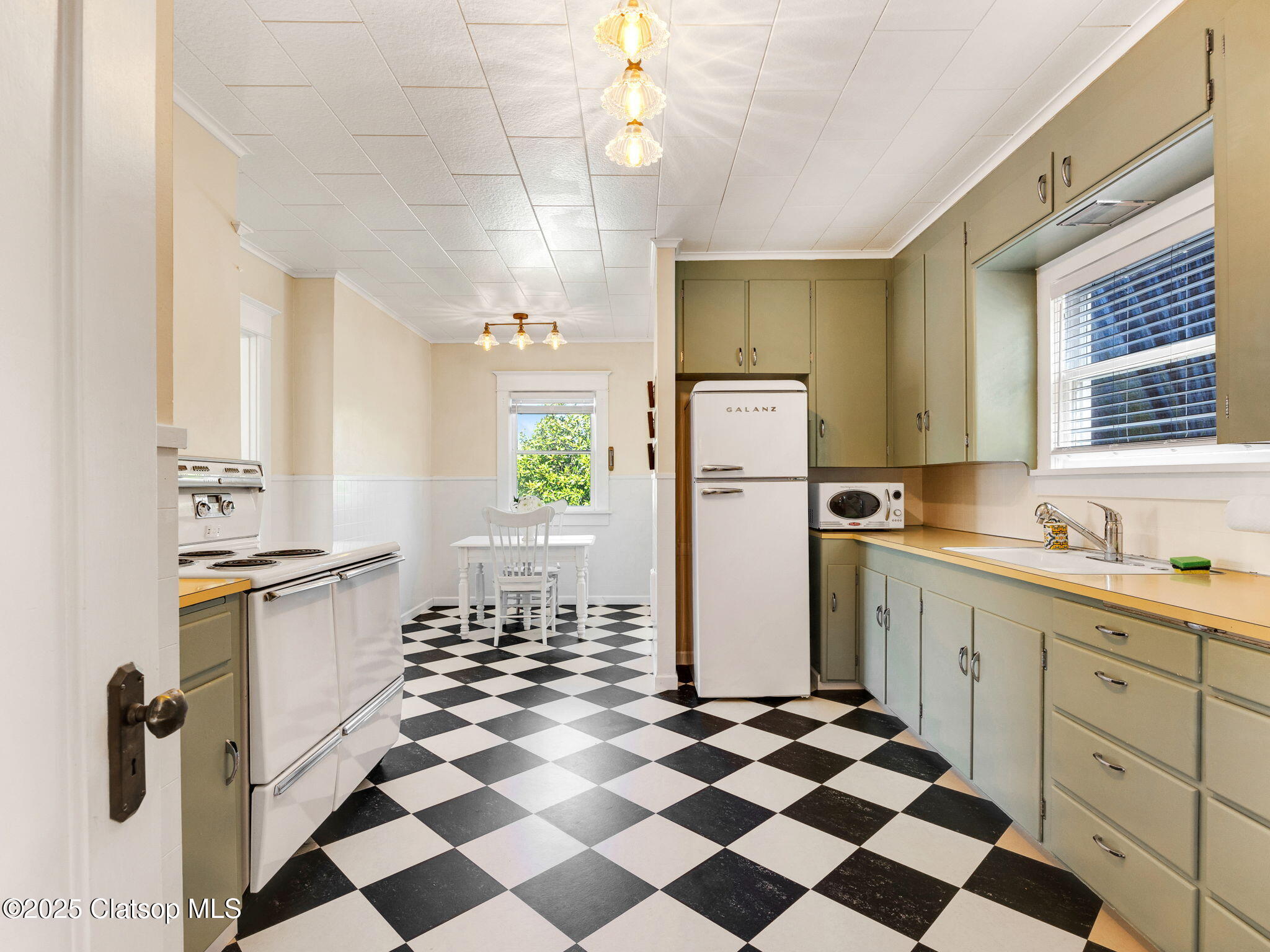 192 W Exchange Street Property Photo 14