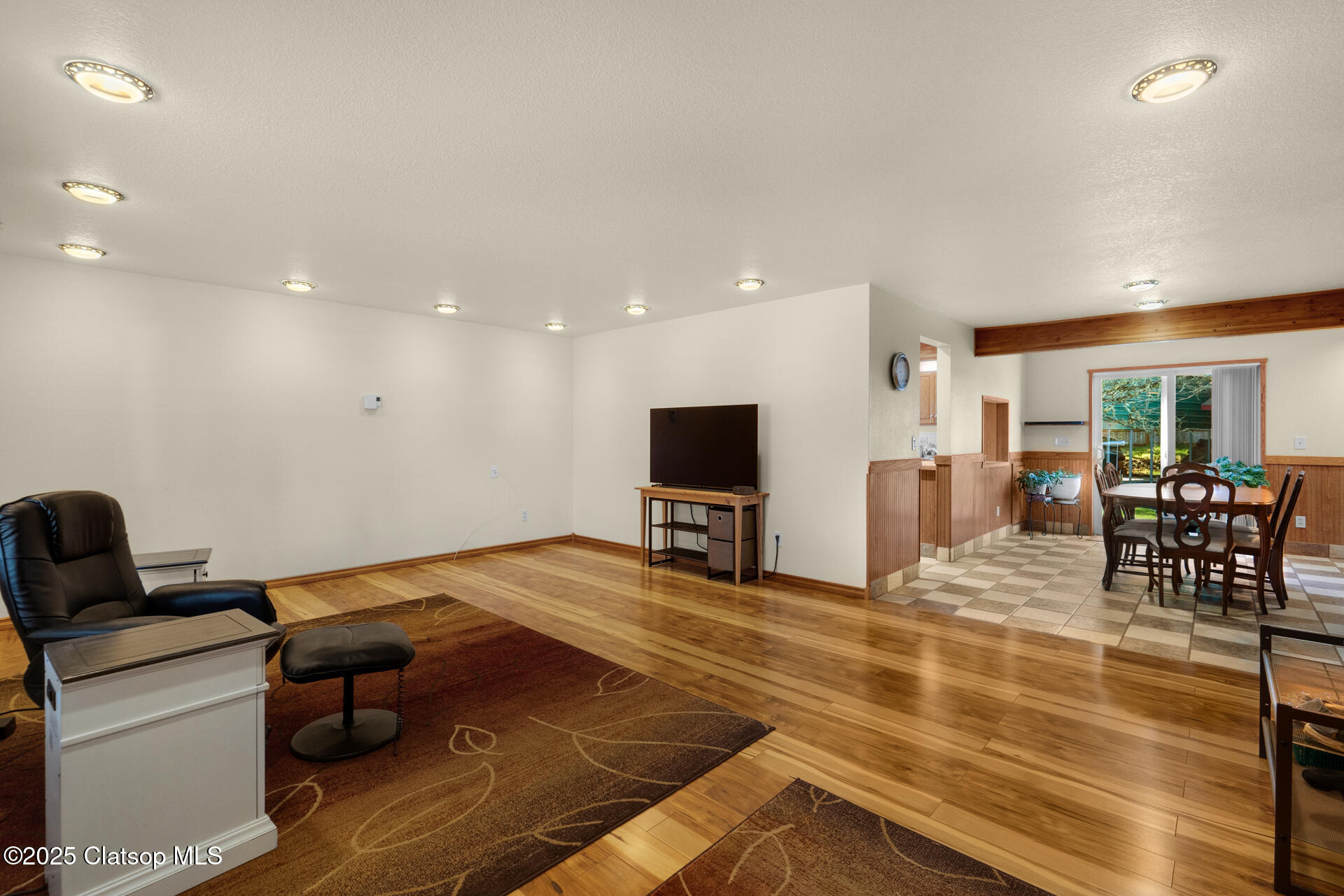91664 Smith Lake Road Property Photo 10