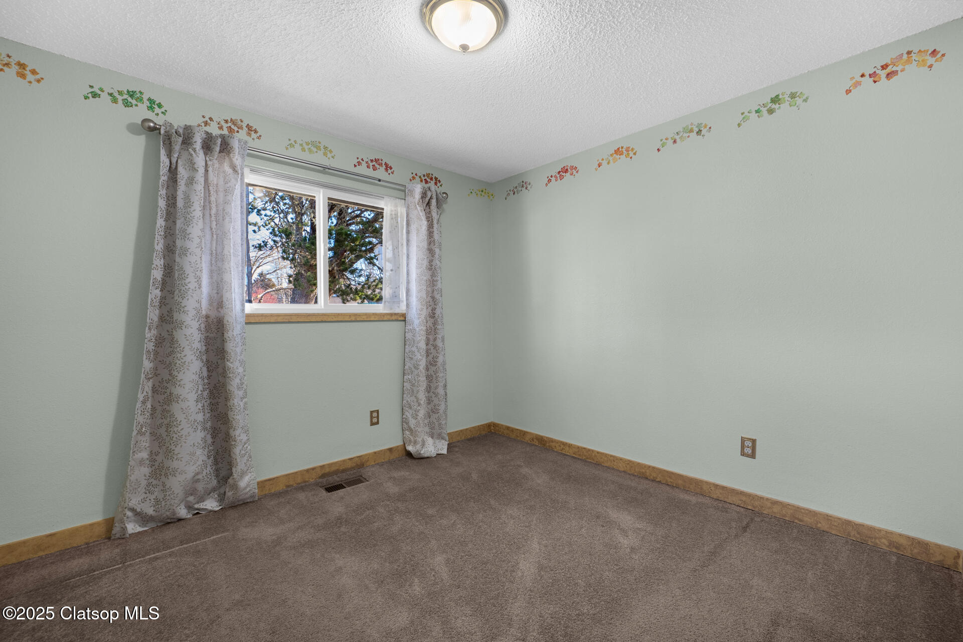 91664 Smith Lake Road Property Photo 22