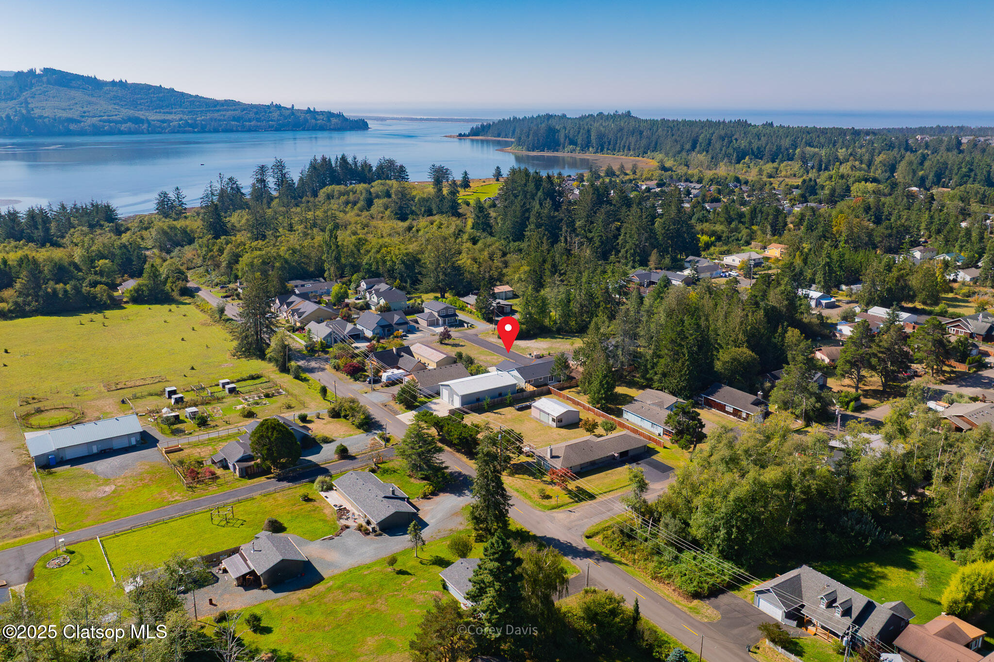 11480 Fern Way Property Photo 4