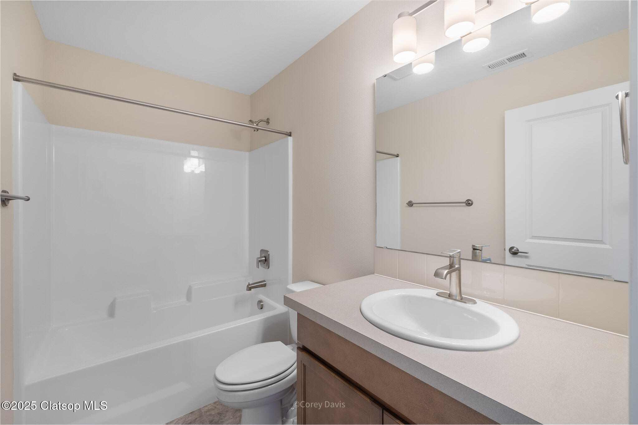 11480 Fern Way Property Photo 20